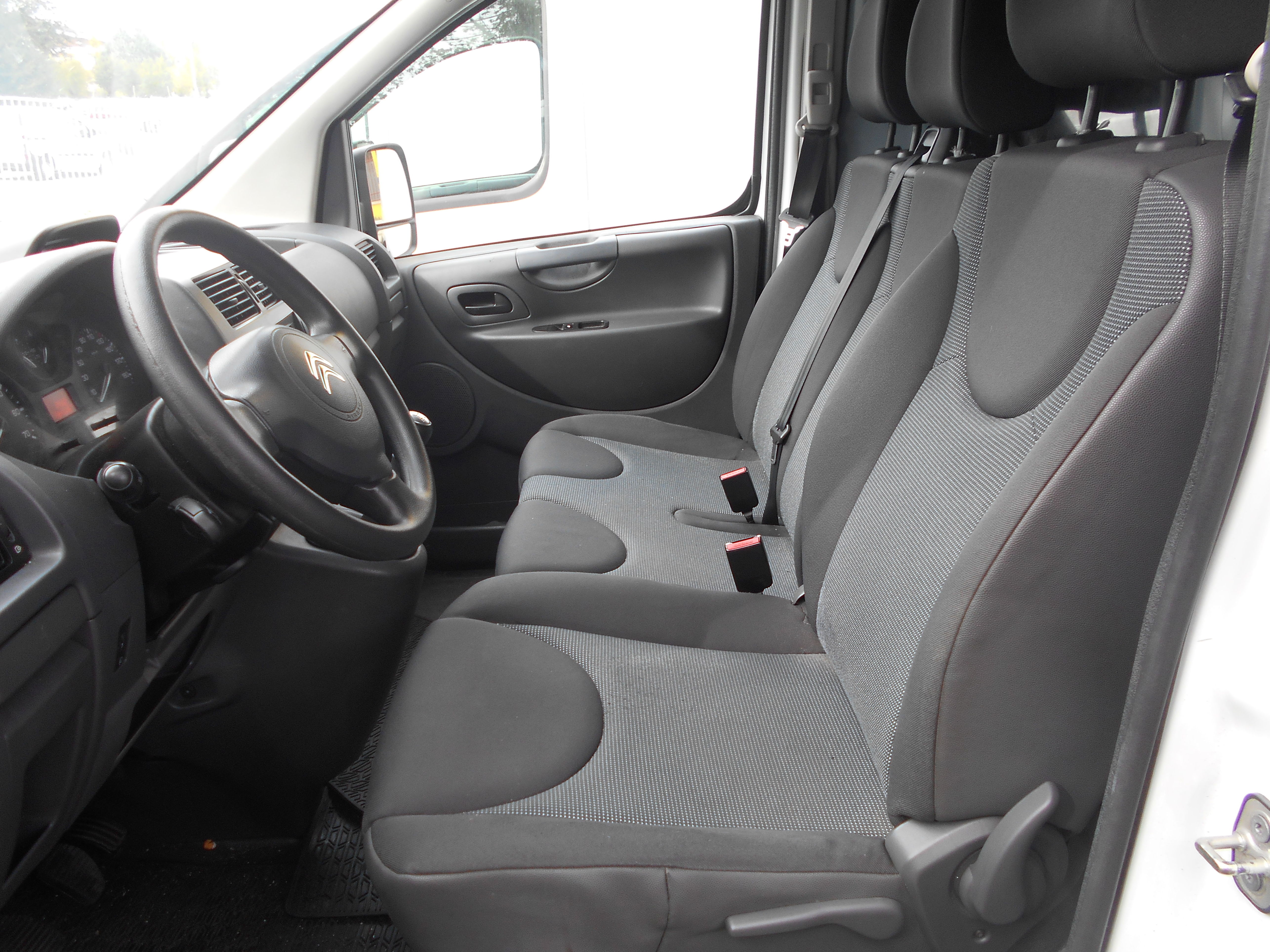 CITROEN JUMPY HDI 3 PLAZAS 2016: Stock de Furgonetas a Buen Precio CITROEN JUMPY HDI 3 PLAZAS 2016: Stock de Furgonetas a Buen Precio