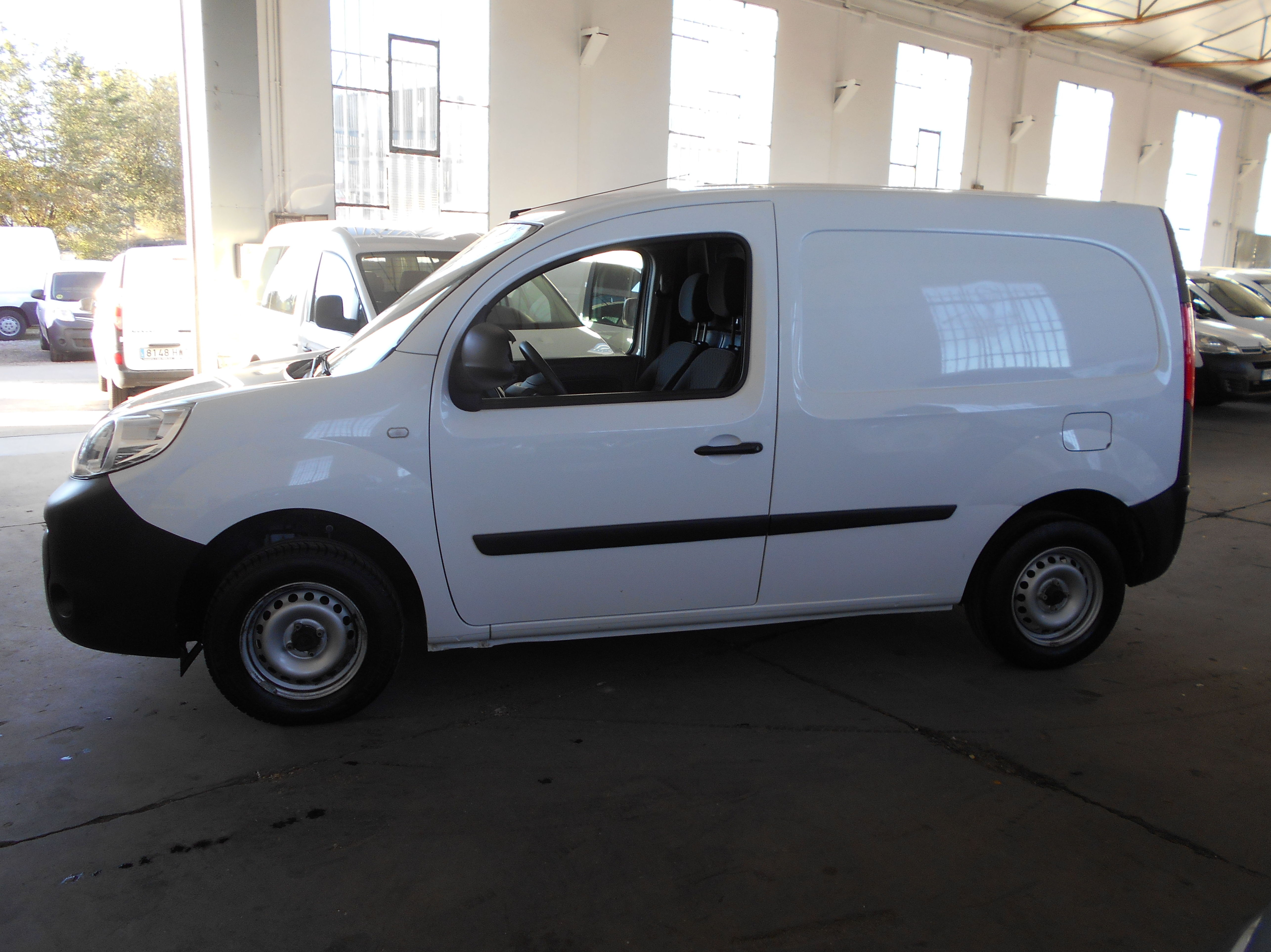 RENAULT KANGOO DCI 2015 FURGON 2 PLAZAS: Stock de Furgonetas a Buen Precio RENAULT KANGOO DCI 2015 FURGON 2 PLAZAS: Stock de Furgonetas a Buen Precio