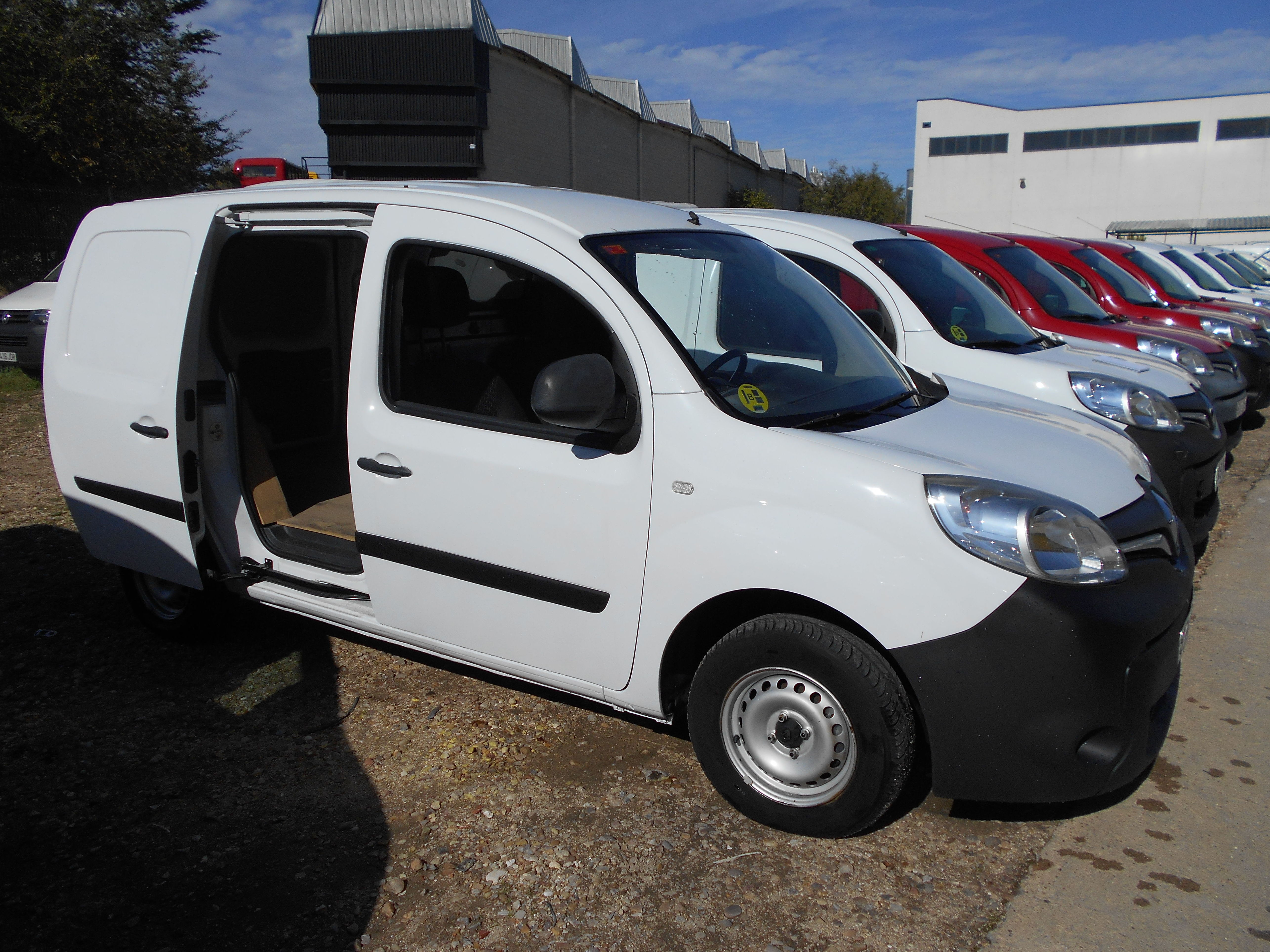 RENAULT KANGOO DCI FURGON 2014: Stock de Furgonetas a Buen Precio RENAULT KANGOO DCI FURGON 2014: Stock de Furgonetas a Buen Precio