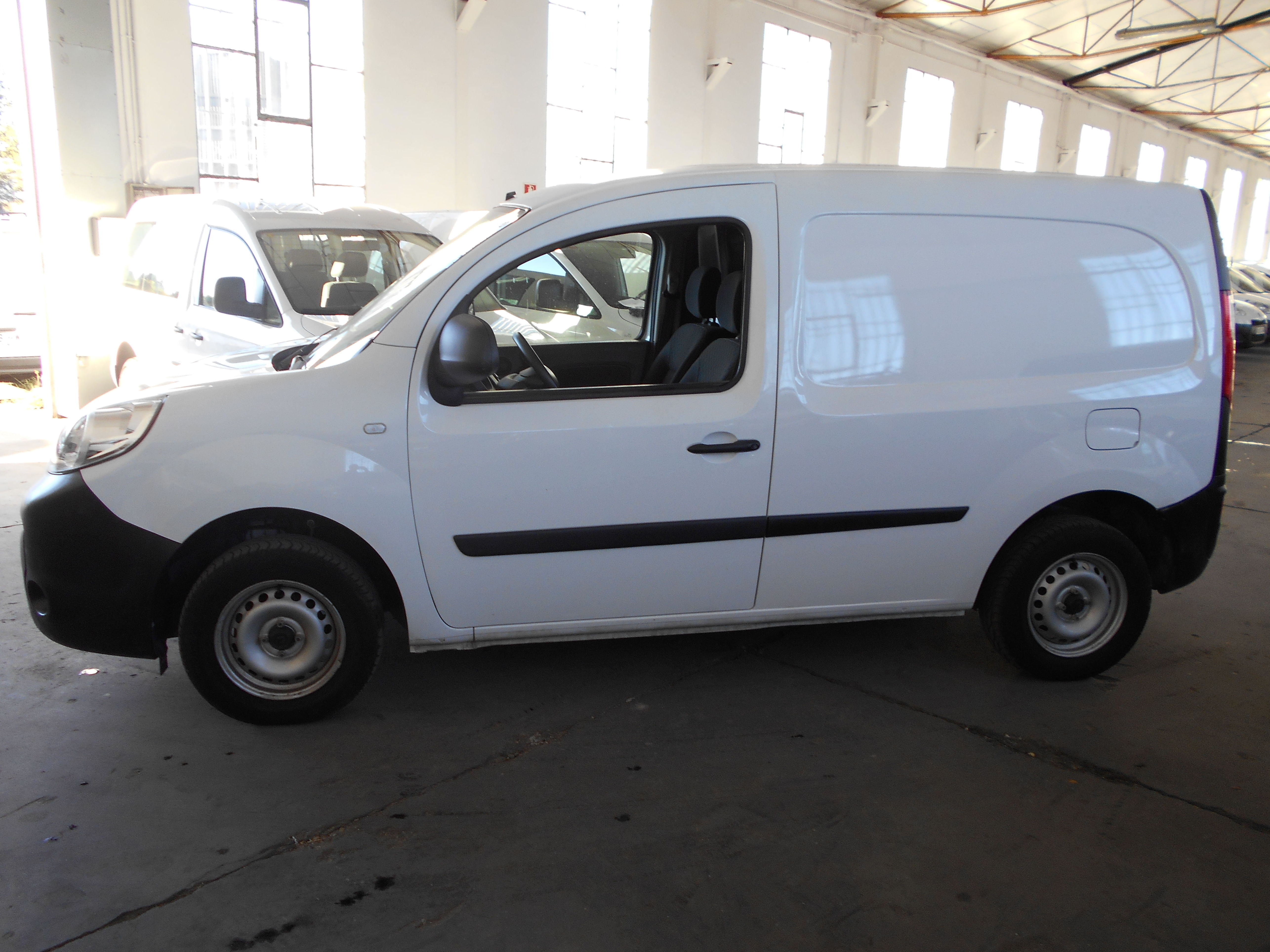 RENAULT KANGOO 2015 FURGON 2 PLAZAS: Stock de Furgonetas a Buen Precio RENAULT KANGOO 2015 FURGON 2 PLAZAS: Stock de Furgonetas a Buen Precio