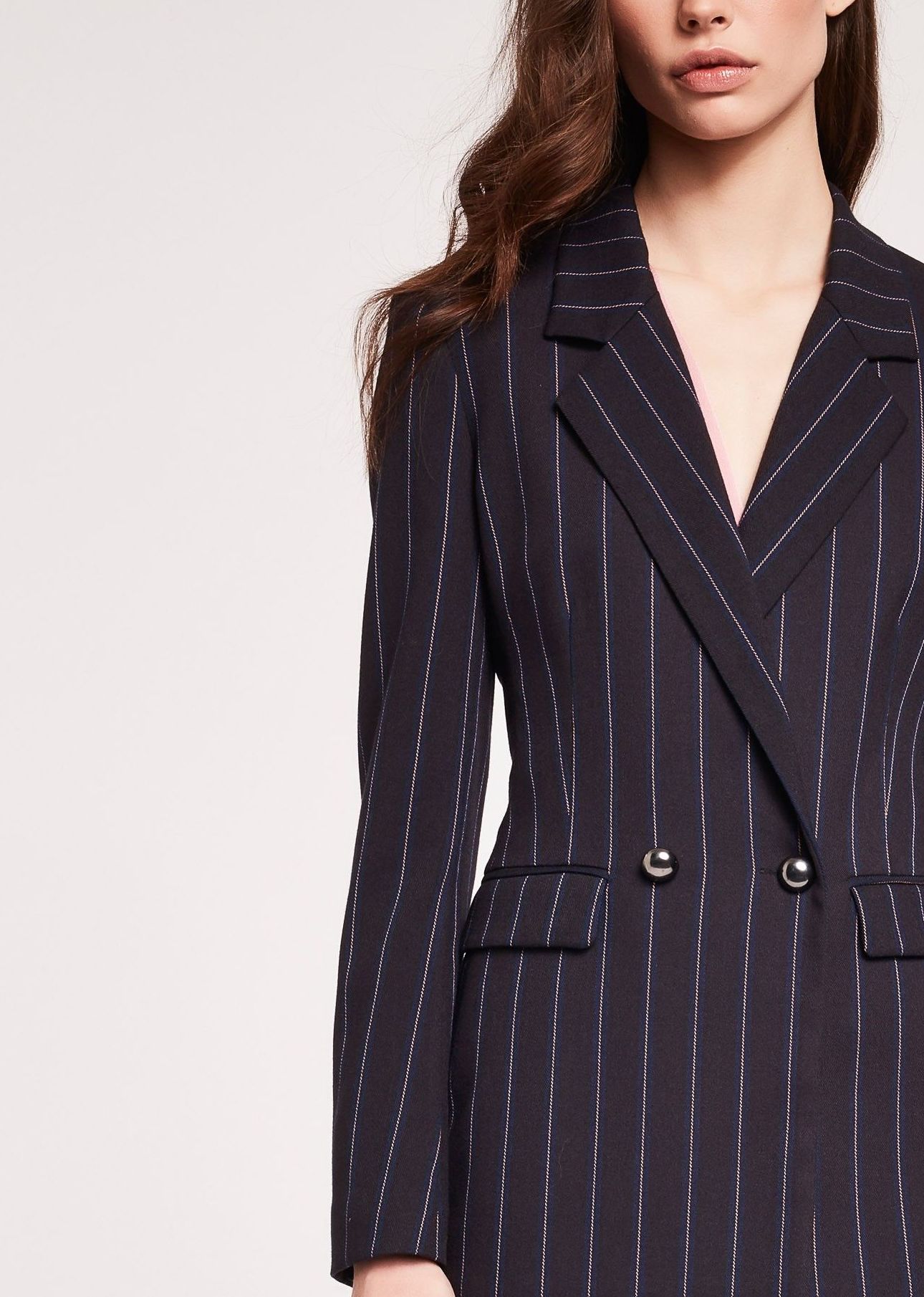 BLAZER: CATÁLOGO de Paula Fernández BLAZER: CATÁLOGO de Paula Fernández