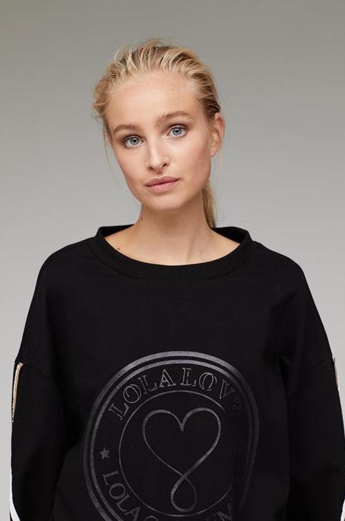 SUDADERA: CATÁLOGO de Paula Fernández SUDADERA: CATÁLOGO de Paula Fernández