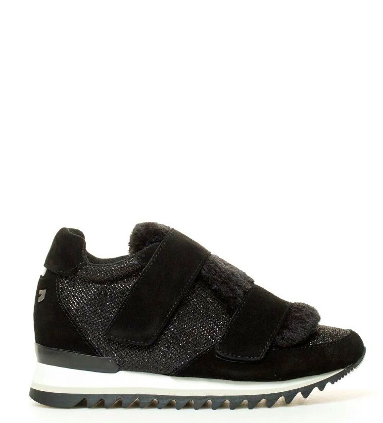 Sneakers negras lengueta Sneakers negras lengueta