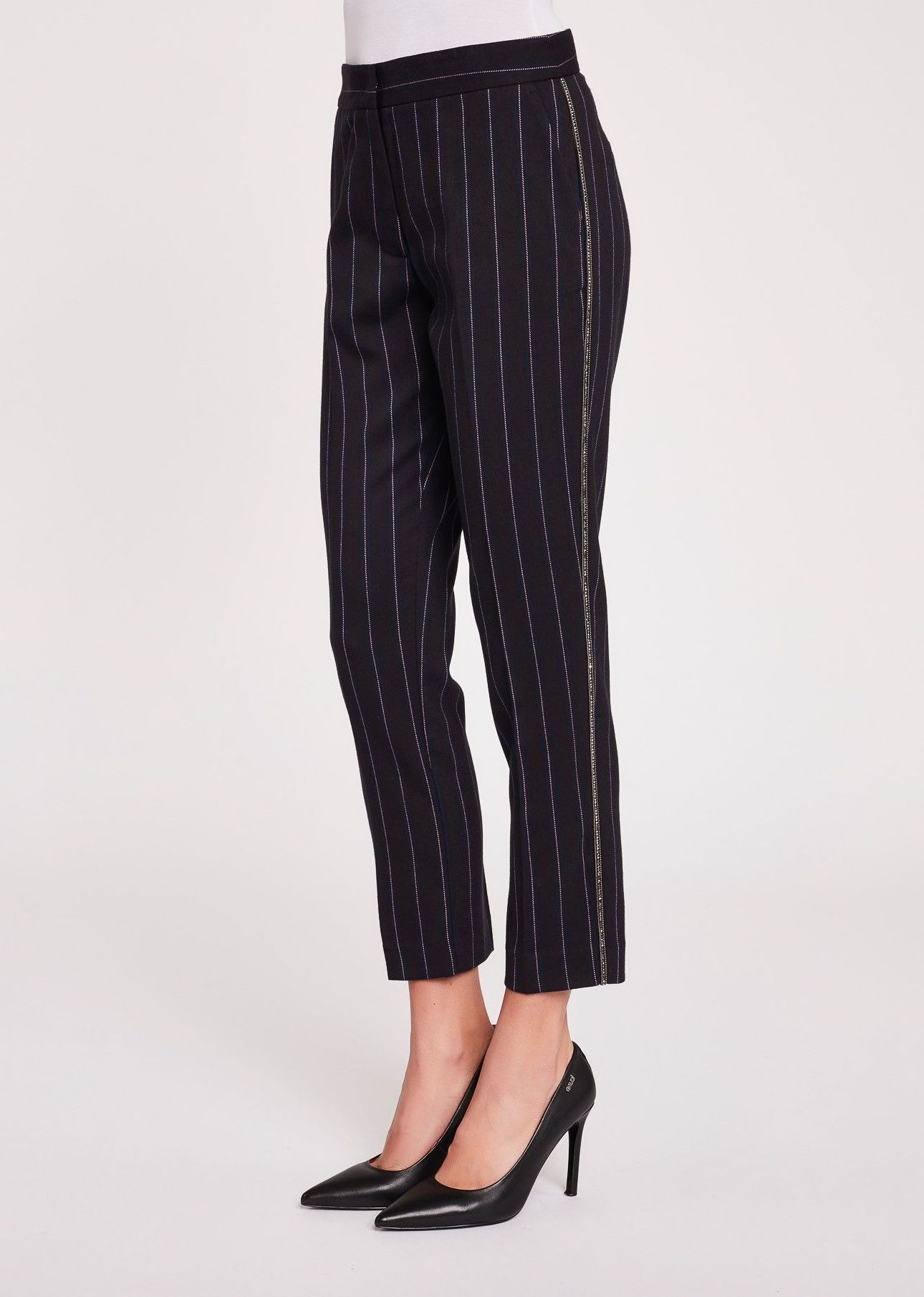 PANTALÓN: CATÁLOGO de Paula Fernández PANTALÓN: CATÁLOGO de Paula Fernández