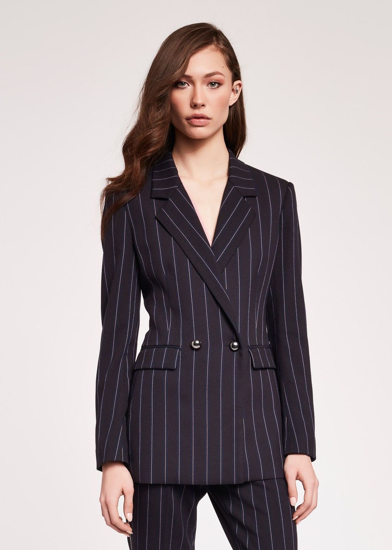 BLAZER: CATÁLOGO de Paula Fernández BLAZER: CATÁLOGO de Paula Fernández