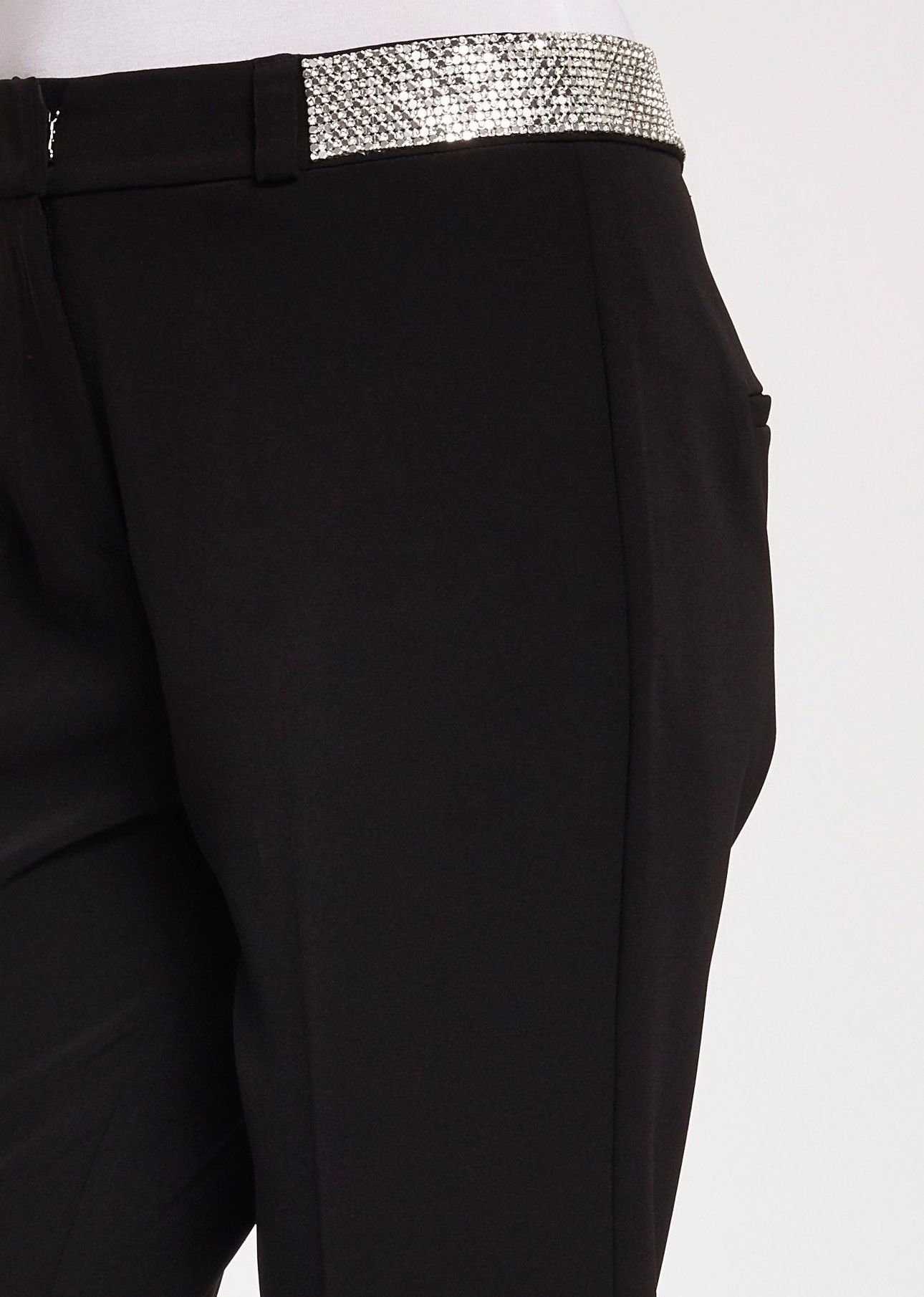 PANTALÓN: CATÁLOGO de Paula Fernández PANTALÓN: CATÁLOGO de Paula Fernández
