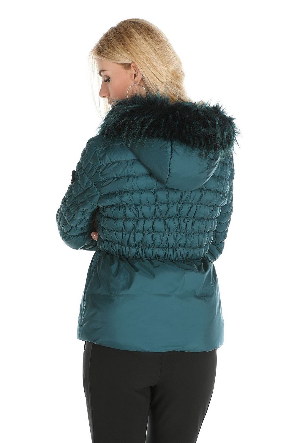 CHAQUETA CORTA: CATÁLOGO de Paula Fernández CHAQUETA CORTA: CATÁLOGO de Paula Fernández
