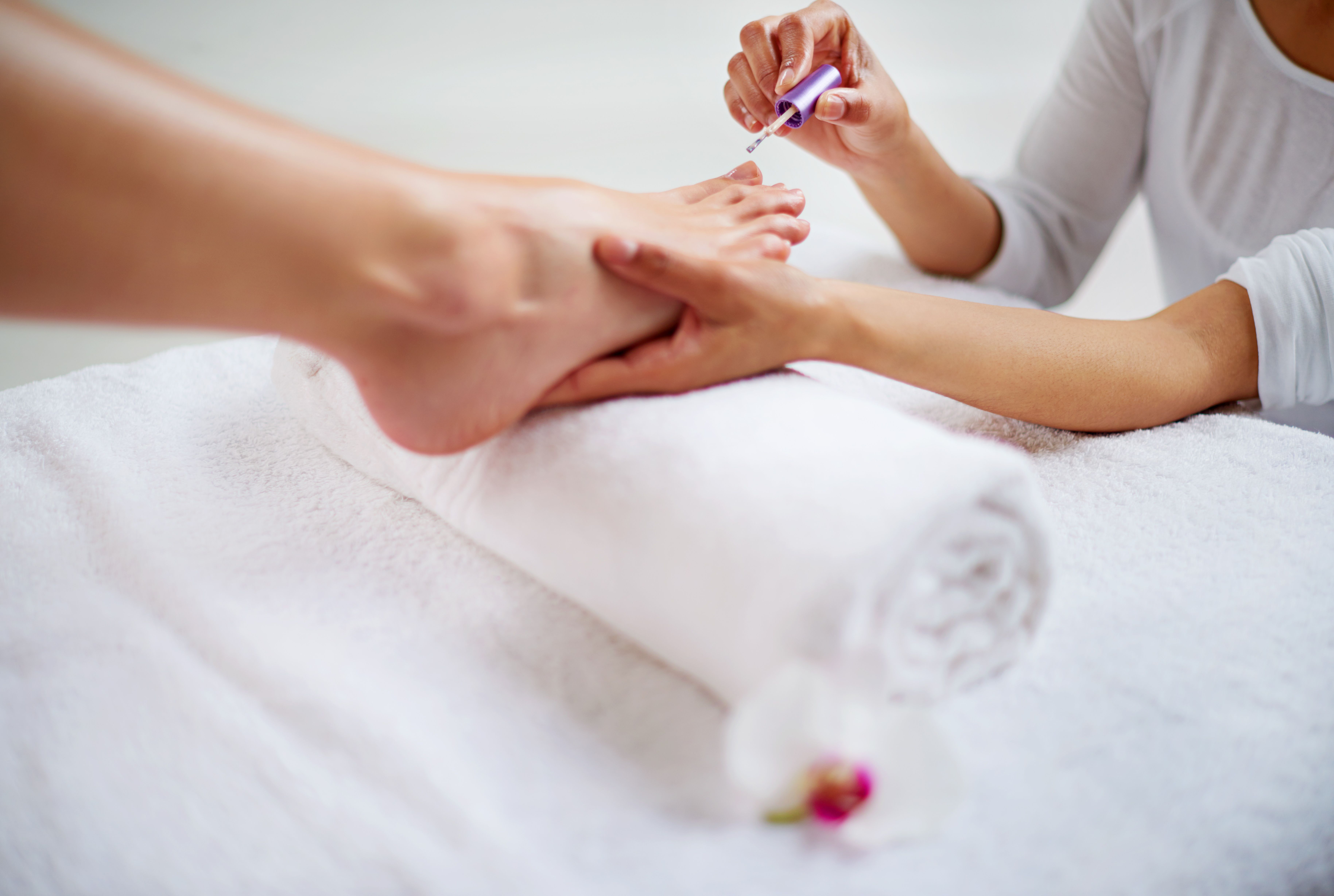 Cuidado de Pies y manos: Tratamientos de Alegría Spa Catalonia Reina Victoria**** Cuidado de Pies y manos: Tratamientos de Alegría Spa Catalonia Reina Victoria****