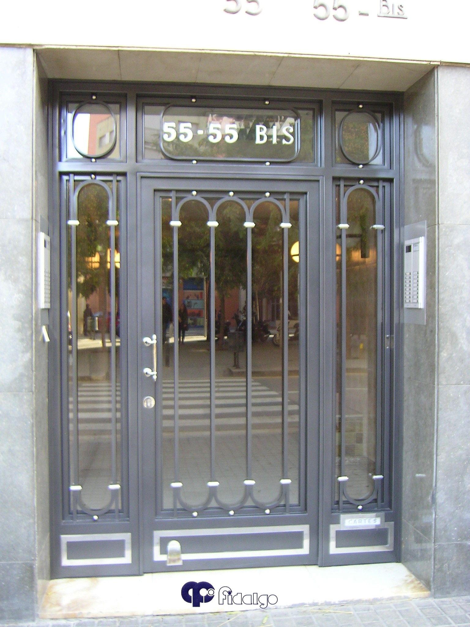 Puertas: Productos y Servicios de Forjafid - Puertas para Comunidades Puertas: Productos y Servicios de Forjafid - Puertas para Comunidades
