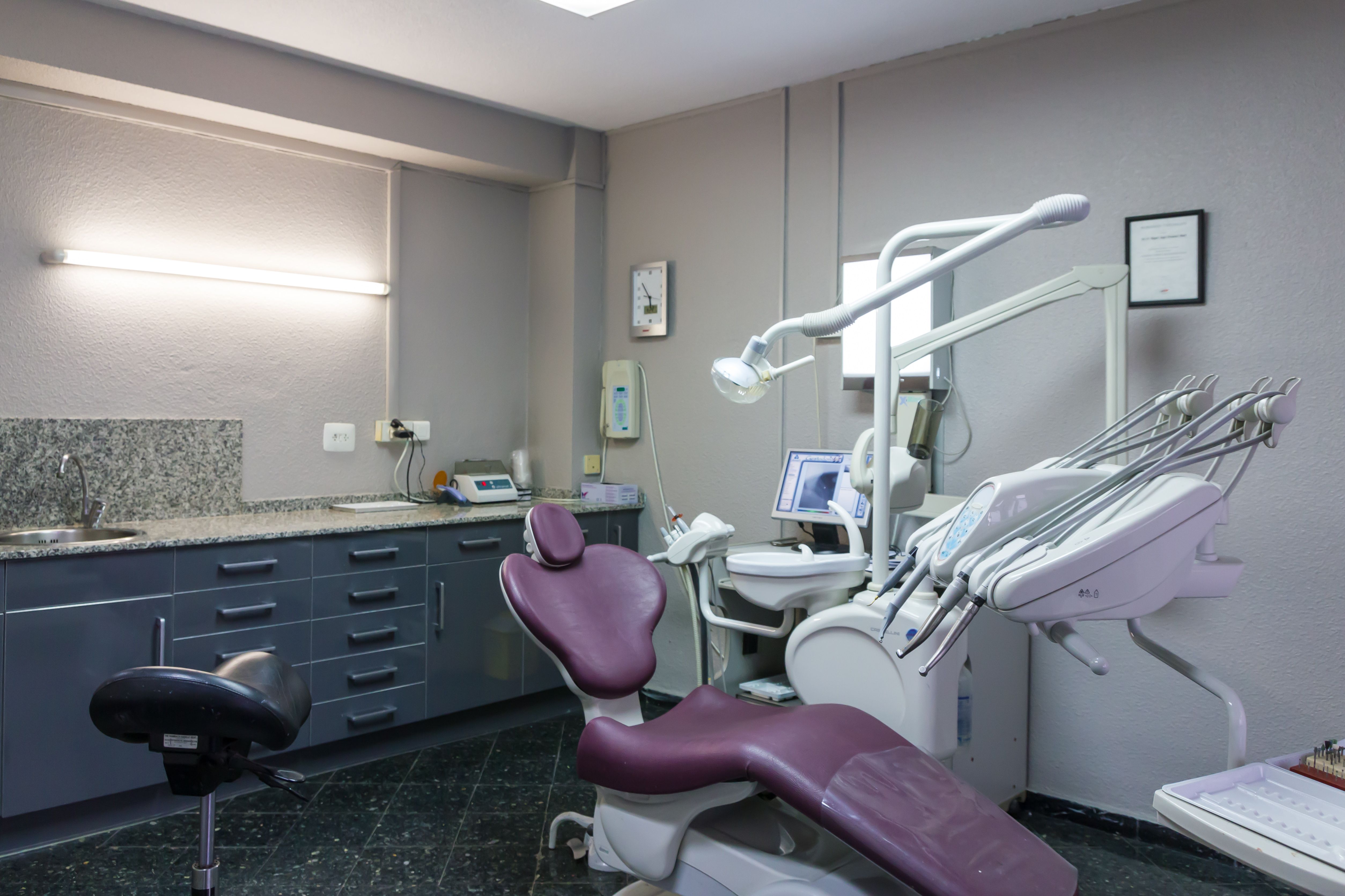 Foto 2 de Dentistas en Alzira | Clínica Dental Presencia