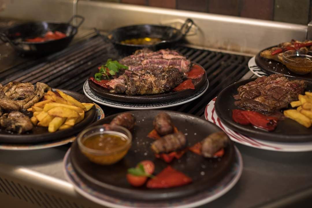 Carnes: Carta de Restaurante Parrilla Ginés Carnes: Carta de Restaurante Parrilla Ginés