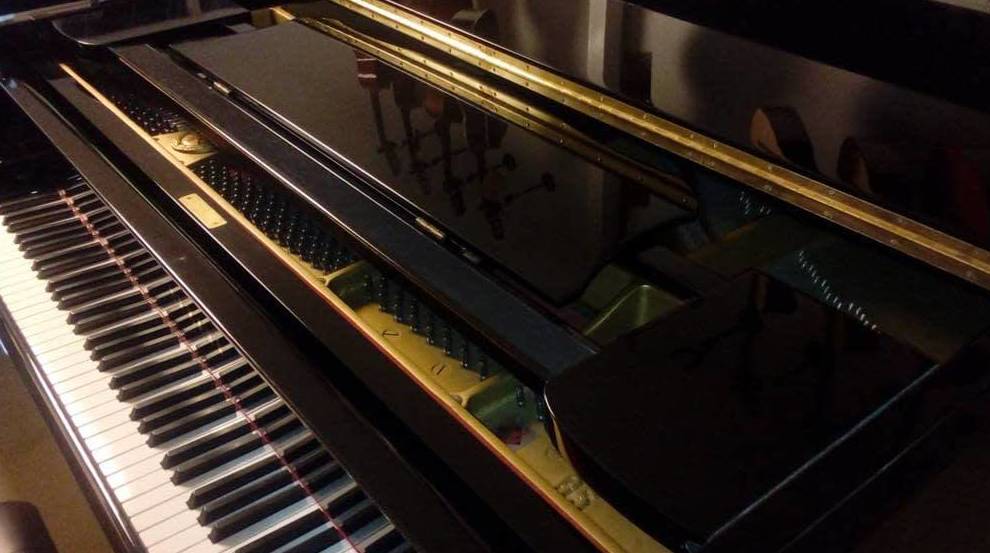 PIANO YAMAHA MD. G5 : Catálogo de L'Art Guinardó PIANO YAMAHA MD. G5 : Catálogo de L'Art Guinardó