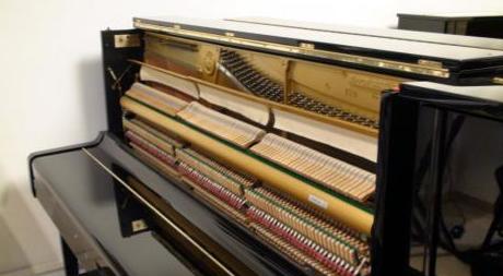 PIANO YAMAHA U3A 4305338: Catálogo de L'Art Guinardó PIANO YAMAHA U3A 4305338: Catálogo de L'Art Guinardó