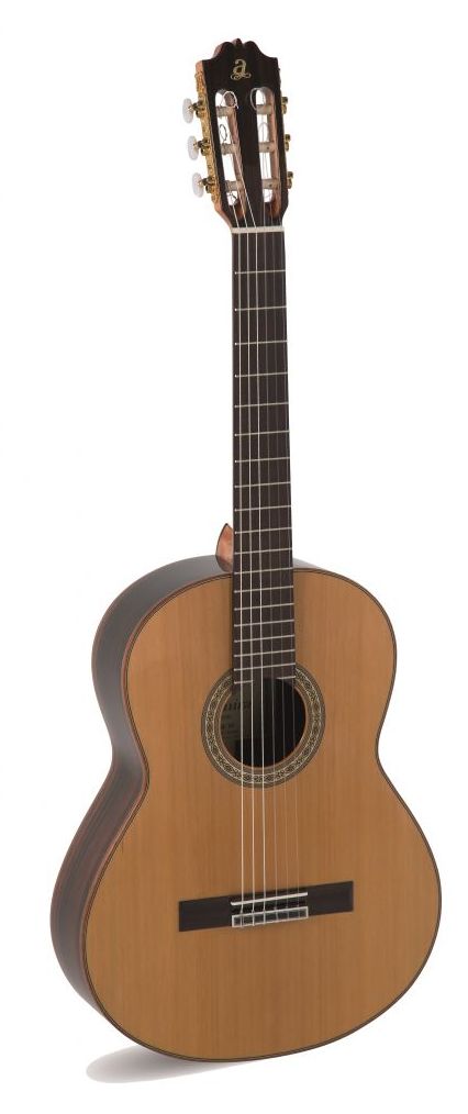 GUITARRA ADMIRA A10: Catálogo de L'Art Guinardó GUITARRA ADMIRA A10: Catálogo de L'Art Guinardó