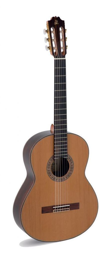 GUITARRA ADMIRA A15: Catálogo de L'Art Guinardó GUITARRA ADMIRA A15: Catálogo de L'Art Guinardó