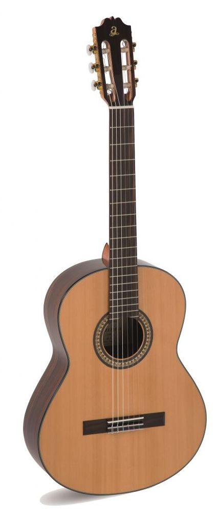 GUITARRA ADMIRA A5: Catálogo de L'Art Guinardó GUITARRA ADMIRA A5: Catálogo de L'Art Guinardó