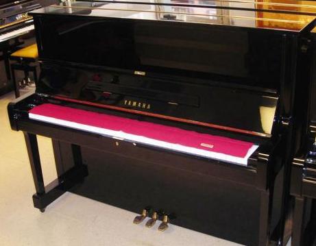 PIANO YAMAHA U3M Silent 3535454 : Catálogo de L'Art Guinardó PIANO YAMAHA U3M Silent 3535454 : Catálogo de L'Art Guinardó