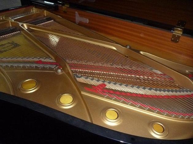 PIANO YAMAHA MD. G5 : Catálogo de L'Art Guinardó PIANO YAMAHA MD. G5 : Catálogo de L'Art Guinardó