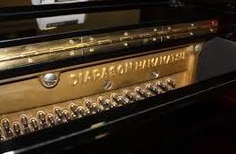 PIANO ALQUILER DIAPASON 125C HECHO POR KAWAI ALQUILADO: Catálogo de L'Art Guinardó PIANO ALQUILER DIAPASON 125C HECHO POR KAWAI ALQUILADO: Catálogo de L'Art Guinardó