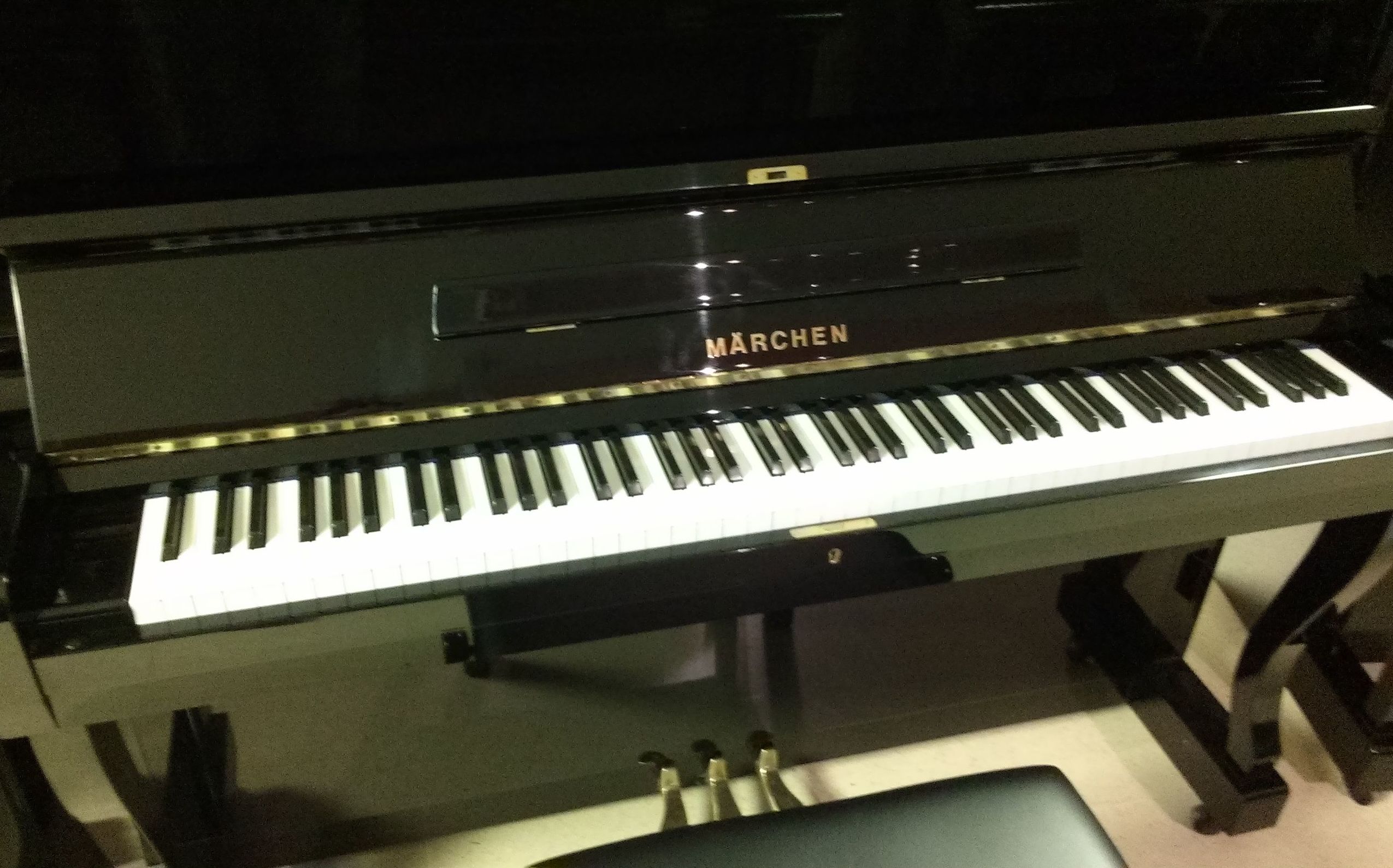 PIANO ALQUILER MARCHEN MS-20: Catálogo de L'Art Guinardó PIANO ALQUILER MARCHEN MS-20: Catálogo de L'Art Guinardó
