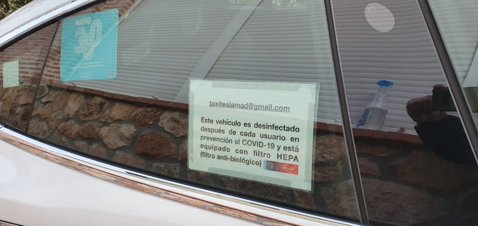 En Taxi Tesla Los Peñascales tomamos medidas contra el CORONAVIRUS desinfectando el vehículo después de cada usuario