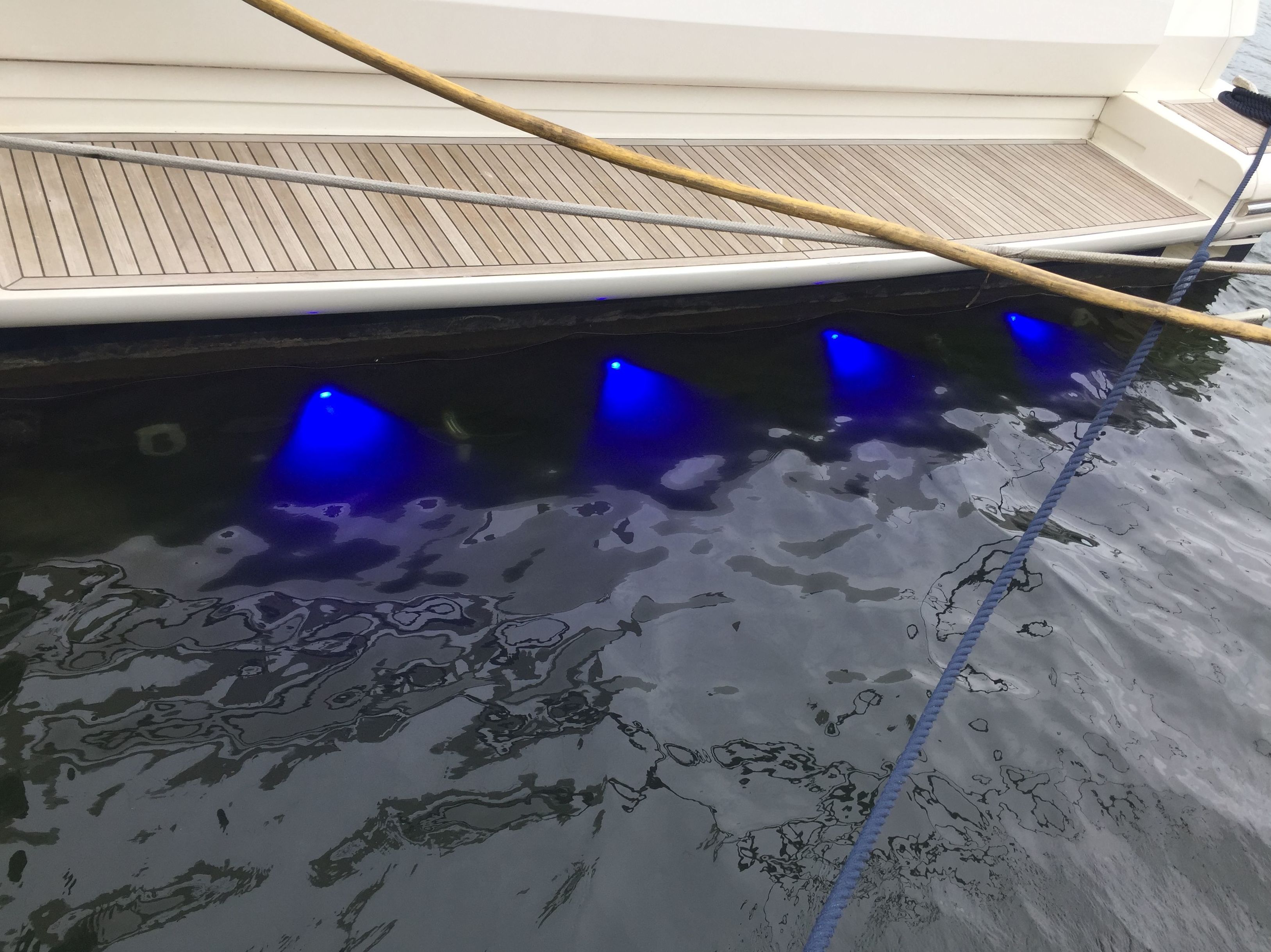 Luces submarinas Luces submarinas