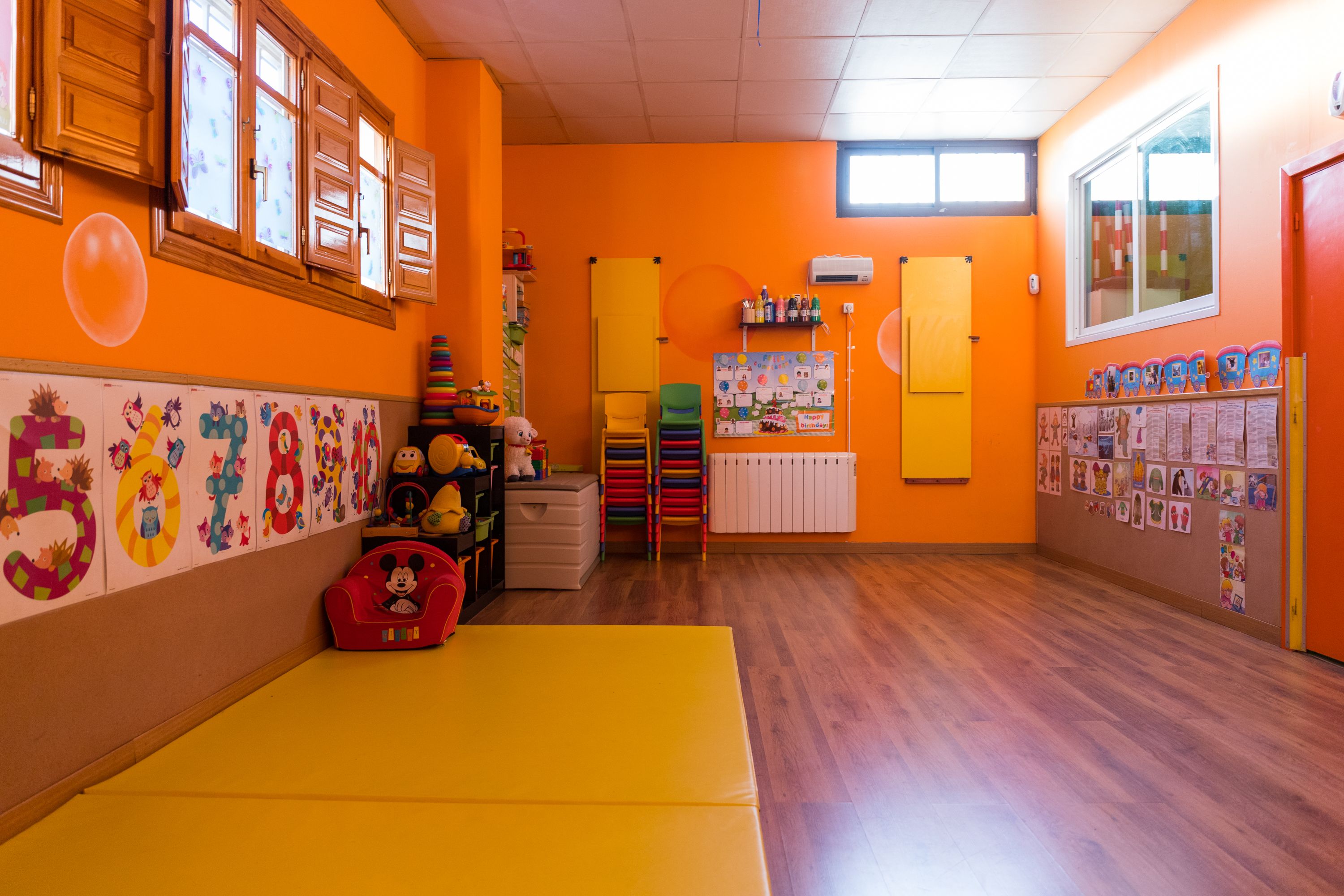 Aula Naranja (2-3 años): Centro Infantil Pompitas de Centro Infantil Pompitas Aula Naranja (2-3 años): Centro Infantil Pompitas de Centro Infantil Pompitas