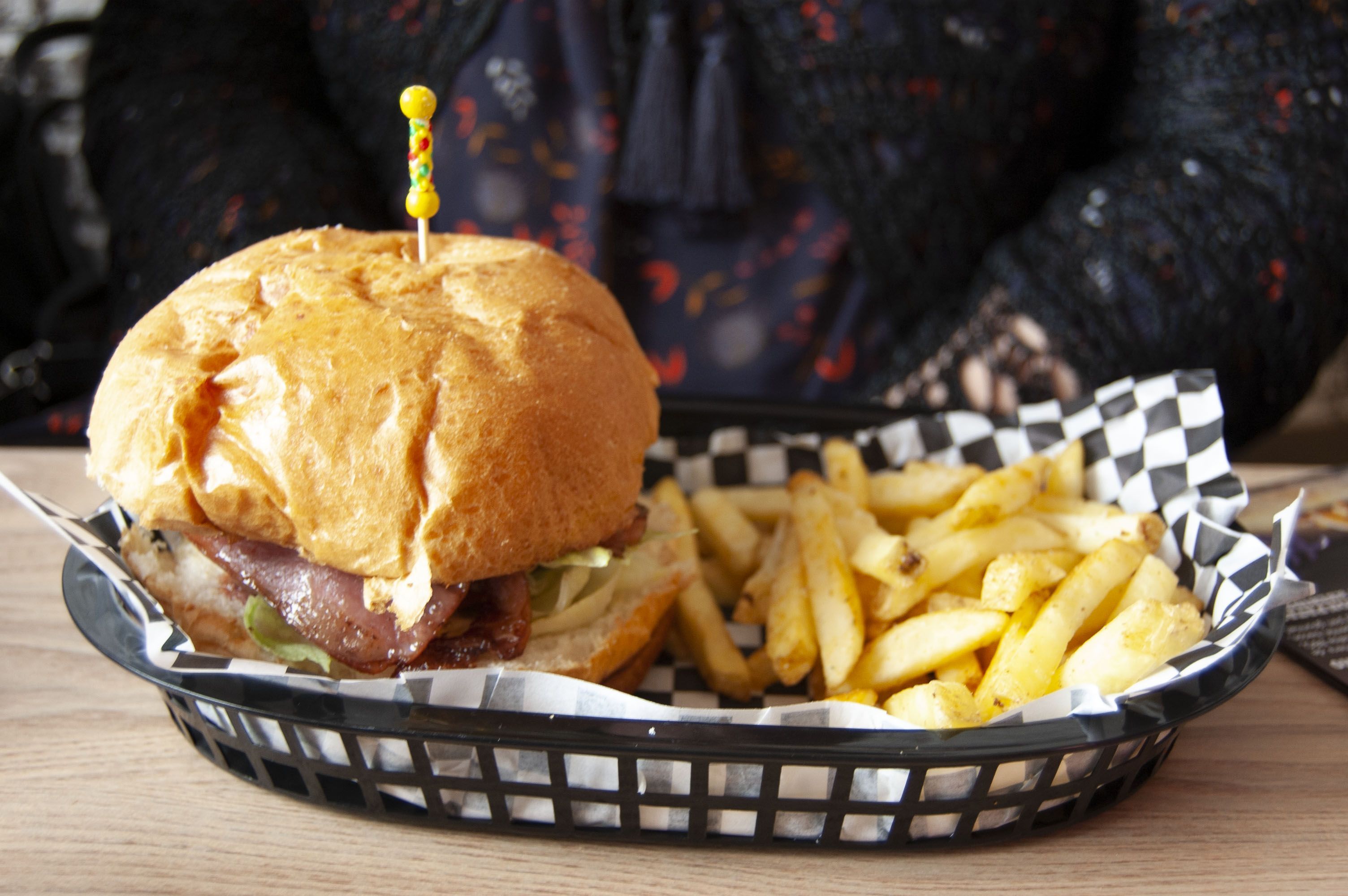 Menú Kids: Carta de Honey Burger Menú Kids: Carta de Honey Burger