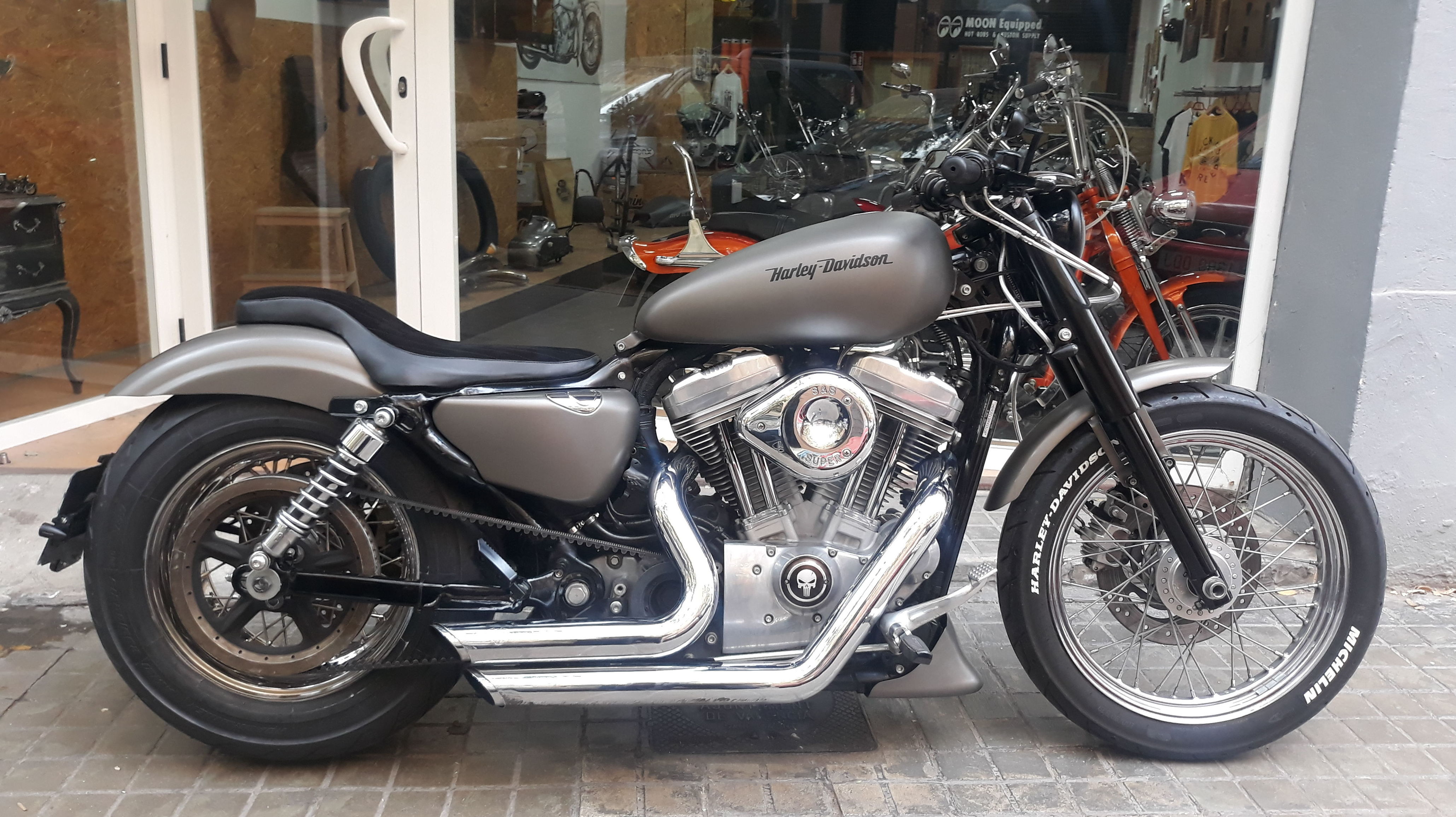 Harley davidson , bobber , choppers , sportster , custom , motorcycle ,old school , personalización harley davidson valencia , customizaciom moto Harley davidson , bobber , choppers , sportster , custom , motorcycle ,old school , personalización harley davidson valencia , customizaciom moto
