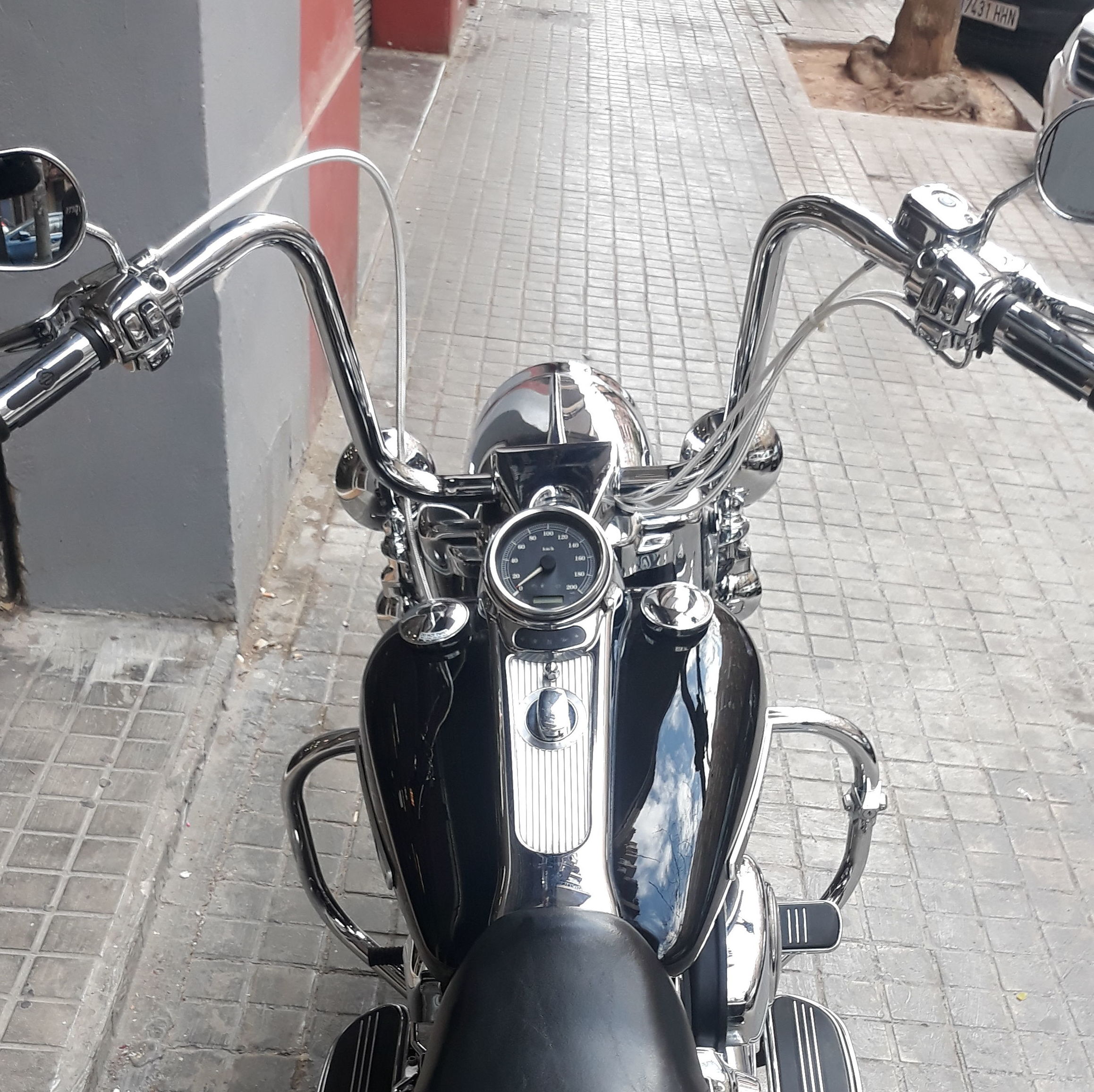 venta harley davidson Valencia, venta roadking, venta motos custom en Valencia, venta motos custom en España venta harley davidson Valencia, venta roadking, venta motos custom en Valencia, venta motos custom en España
