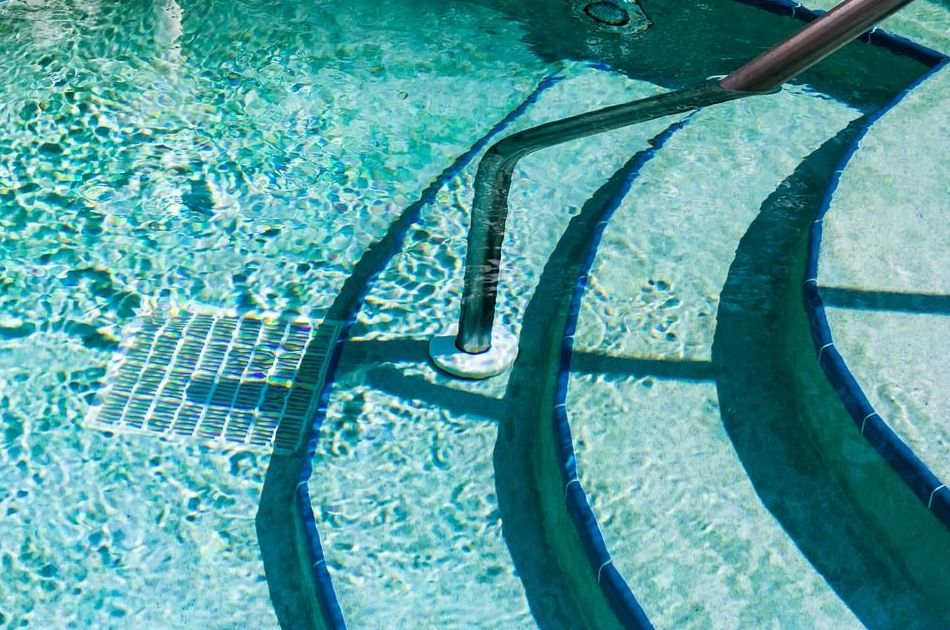 Limpieza y mantenimiento de piscinas : Servicios de Fran Salguero Limpieza y mantenimiento de piscinas : Servicios de Fran Salguero