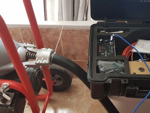 Localizaciones de fugas de agua mediante sonido y gas: Servicios de Desatascos El Toro Localizaciones de fugas de agua mediante sonido y gas: Servicios de Desatascos El Toro