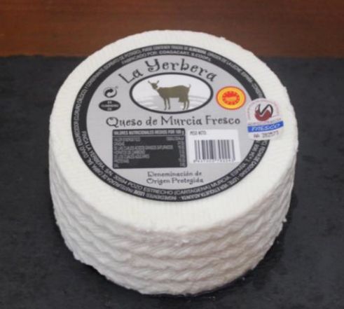 Queso fresco de cabra D.O.: de La Yerbera Queso fresco de cabra D.O.: de La Yerbera