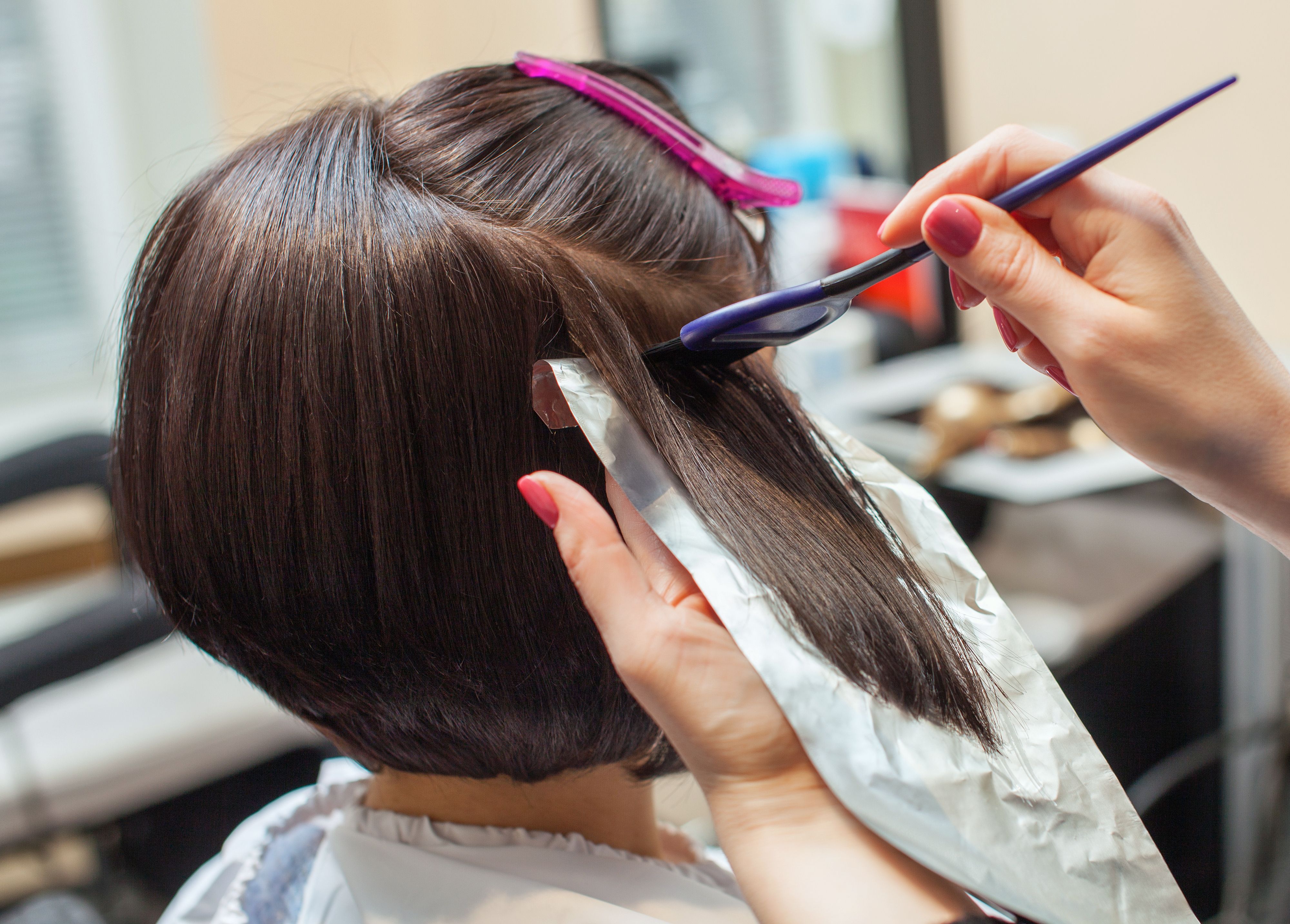 Color raices: Servicios de Macias Hair Studio Poblenou Color raices: Servicios de Macias Hair Studio Poblenou