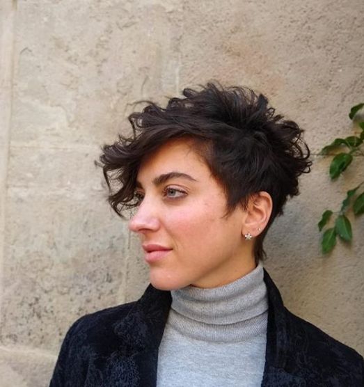 Female haircut: Services de Macias Hair Studio Poblenou Female haircut: Services de Macias Hair Studio Poblenou