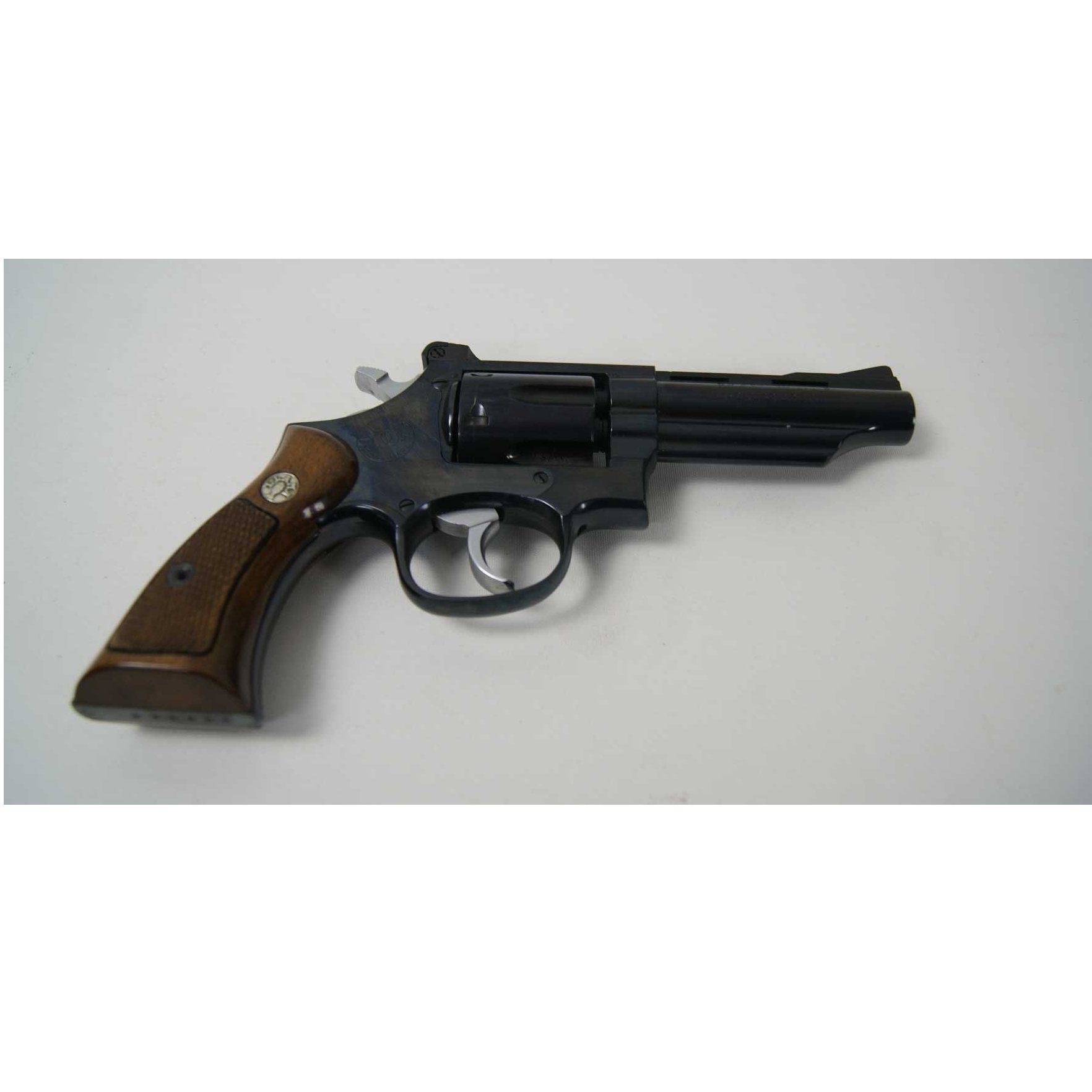 Revolver Llama 4″ Ref: 7266: Armas segunda mano de Armería Muñoz Revolver Llama 4″ Ref: 7266: Armas segunda mano de Armería Muñoz