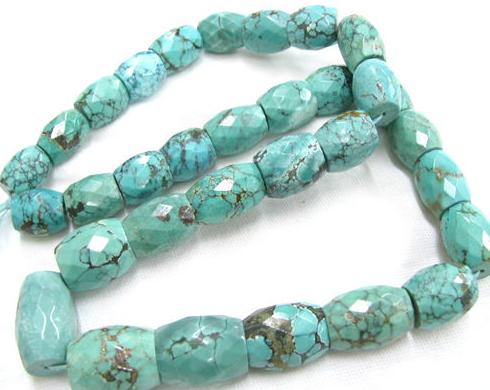 Curso de enfilado de collares: Nuestros cursos de puigBCNjoies Escola Taller de Joieria Curso de enfilado de collares: Nuestros cursos de puigBCNjoies Escola Taller de Joieria