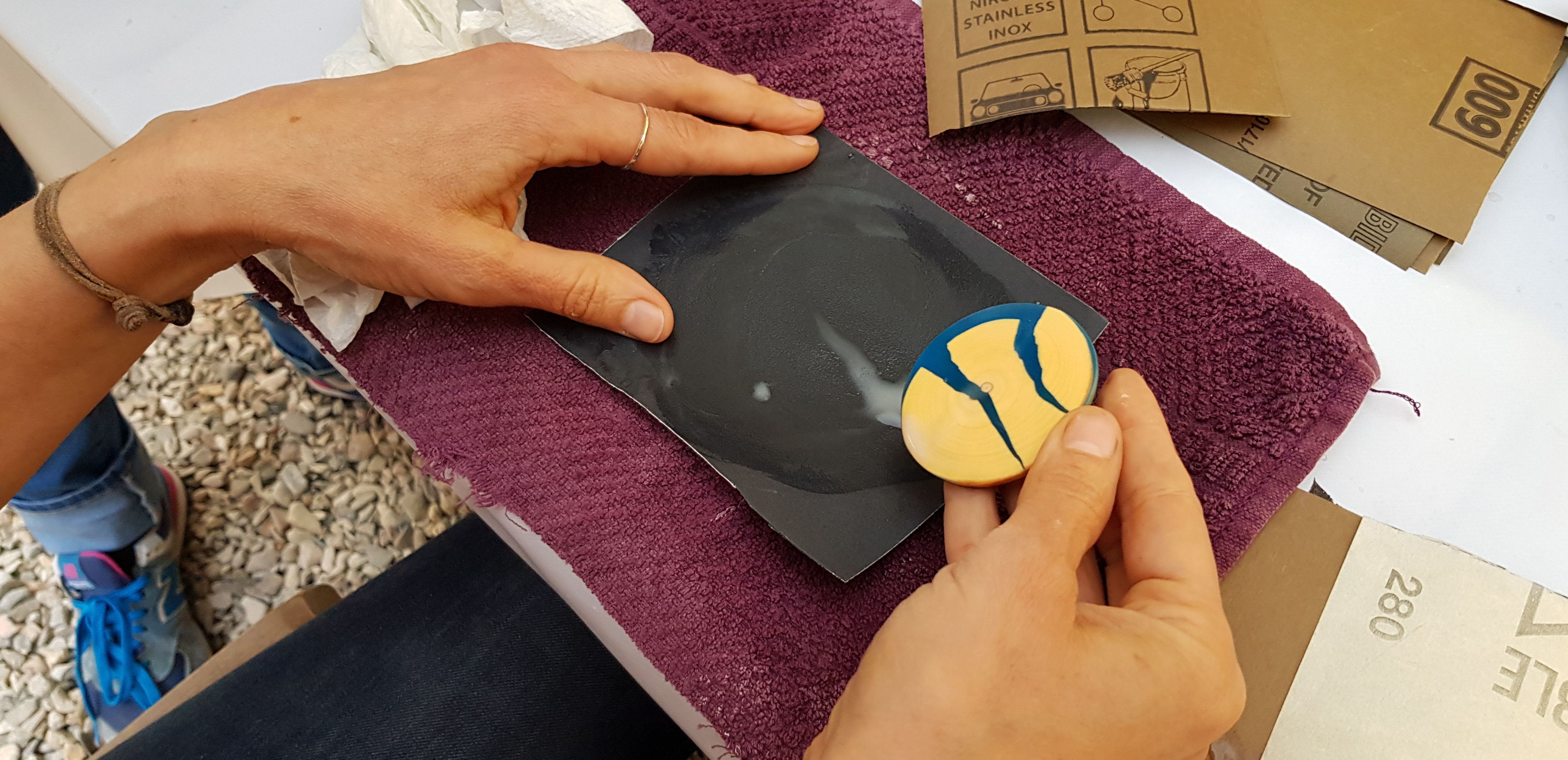 Curso de resina y madera a puigBCN escola Curso de resina y madera a puigBCN escola