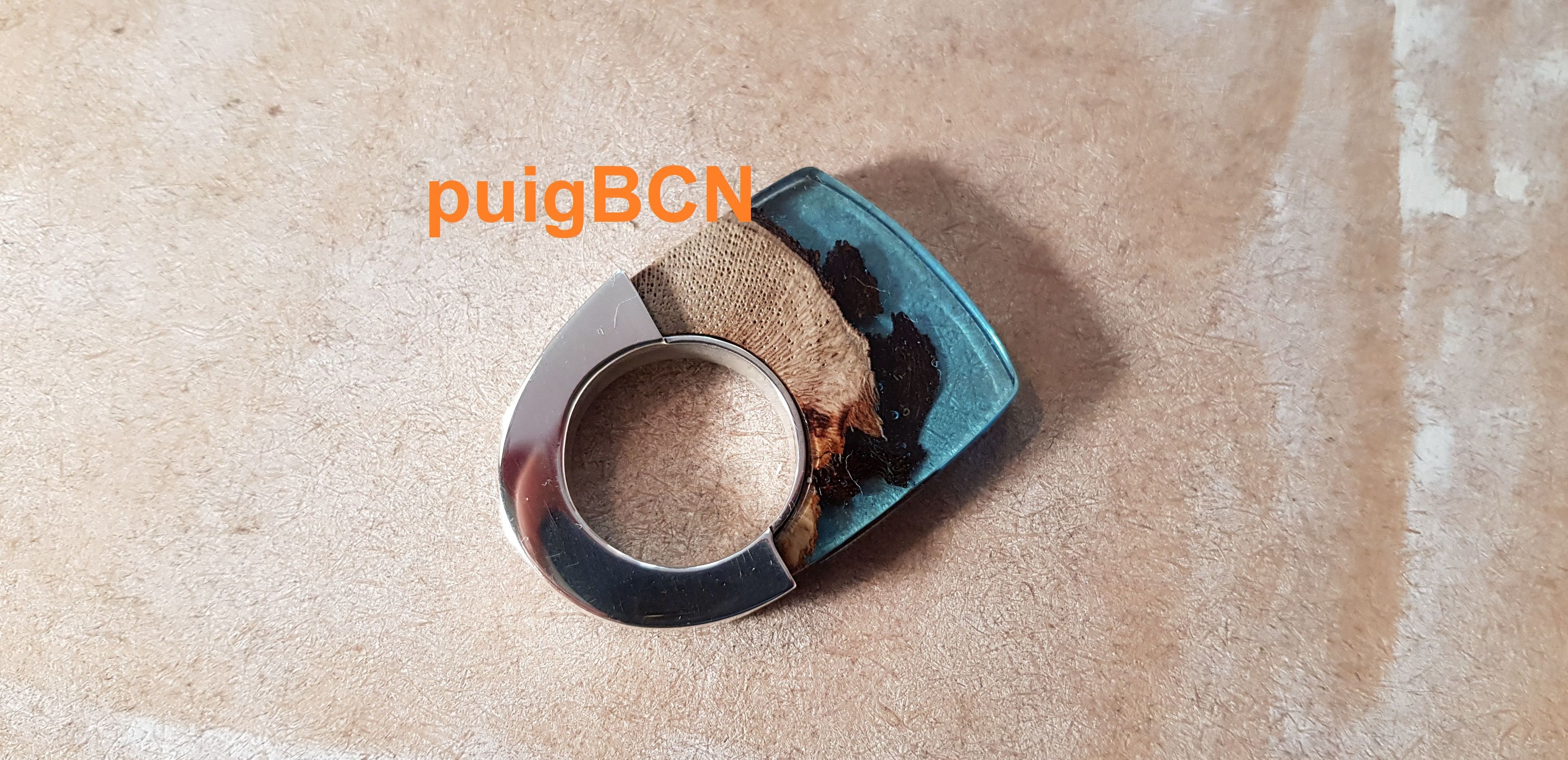Curso de resina y madera a puigBCN escola Curso de resina y madera a puigBCN escola