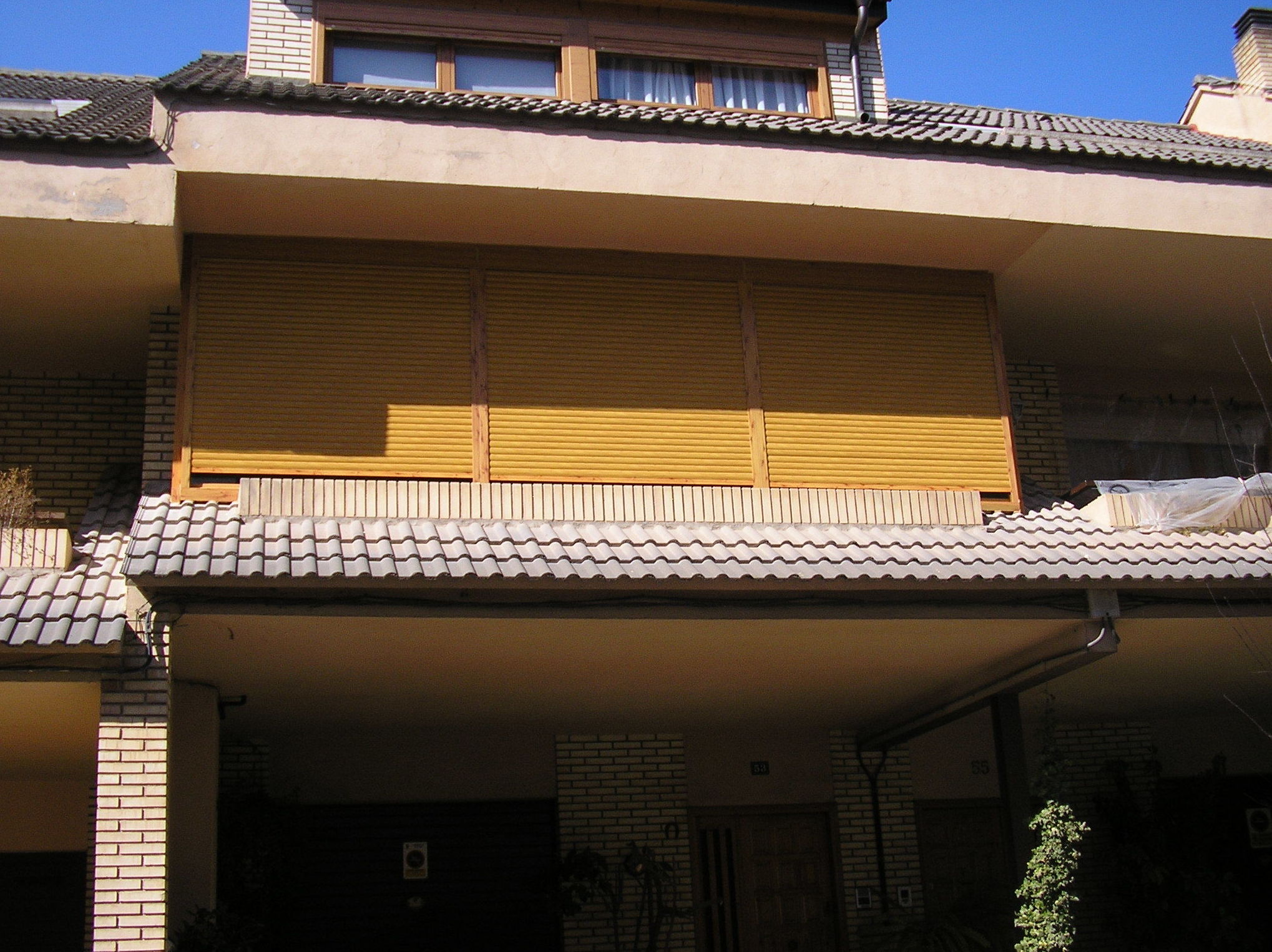 Ventanas Oscilobatientes: Trabajos de Aluminismanresa Ventanas Oscilobatientes: Trabajos de Aluminismanresa