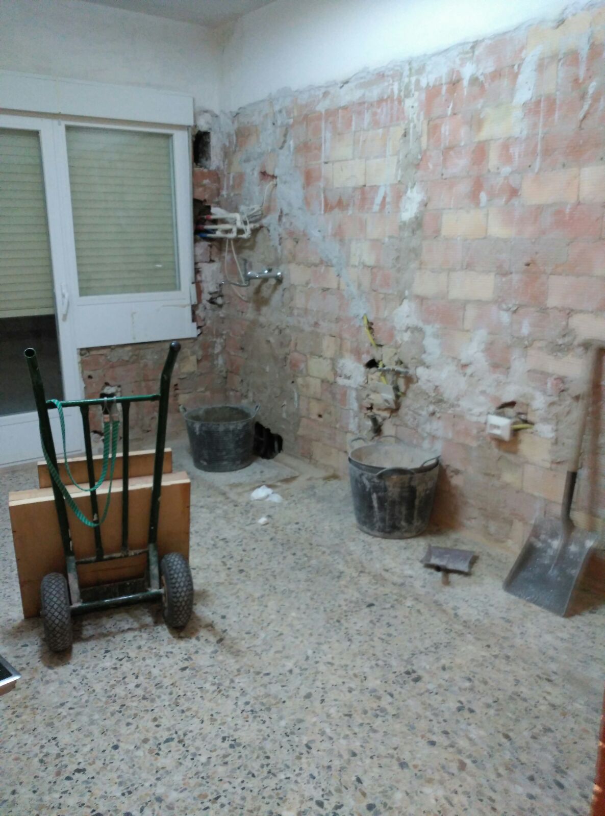 Reformas integrales de viviendas: Servicios de Construcciones y Reformas Ruiz Reformas integrales de viviendas: Servicios de Construcciones y Reformas Ruiz