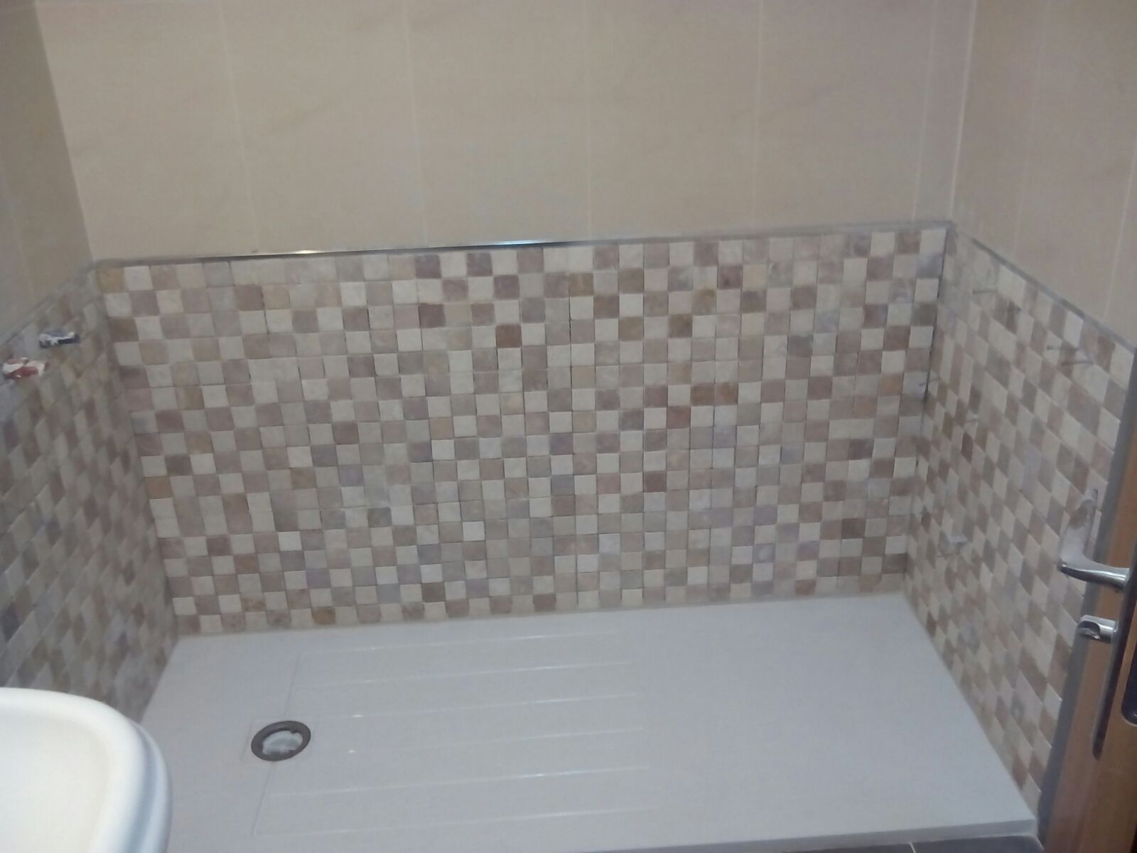 Sustitución de bañera por plato de ducha: Servicios de Construcciones y Reformas Ruiz Sustitución de bañera por plato de ducha: Servicios de Construcciones y Reformas Ruiz