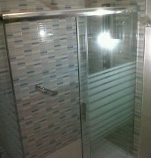 Convertimos su bañera en una ducha: Catálogo de Mamparas Rías Baixas Convertimos su bañera en una ducha: Catálogo de Mamparas Rías Baixas