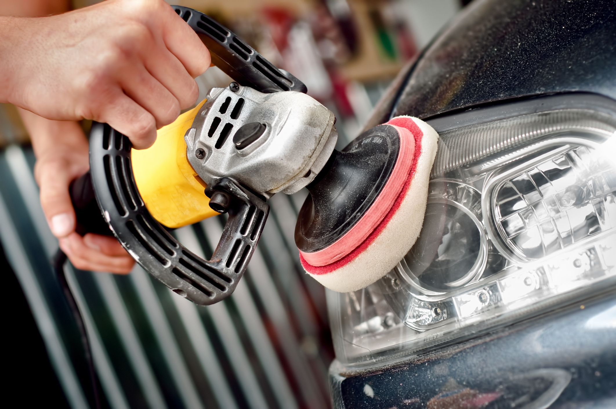 Pulido y lacado de faros: Servicios de Fixauto Talleres Pulido y lacado de faros: Servicios de Fixauto Talleres