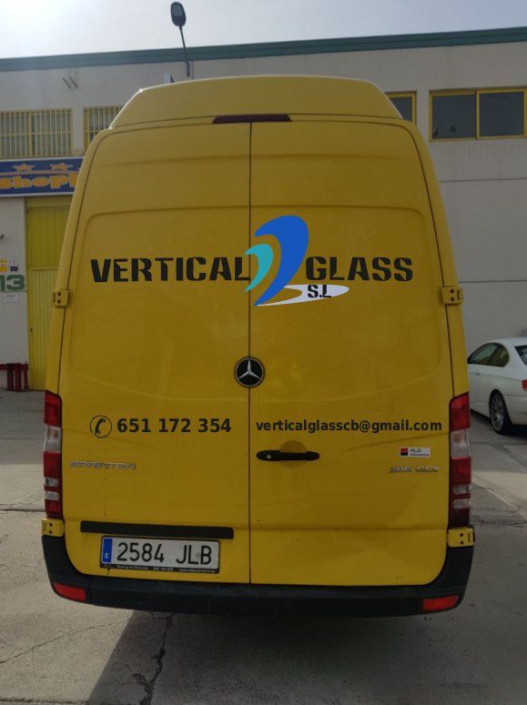 Unidades móviles: Reparación de Lunas de Vertical Glass Unidades móviles: Reparación de Lunas de Vertical Glass