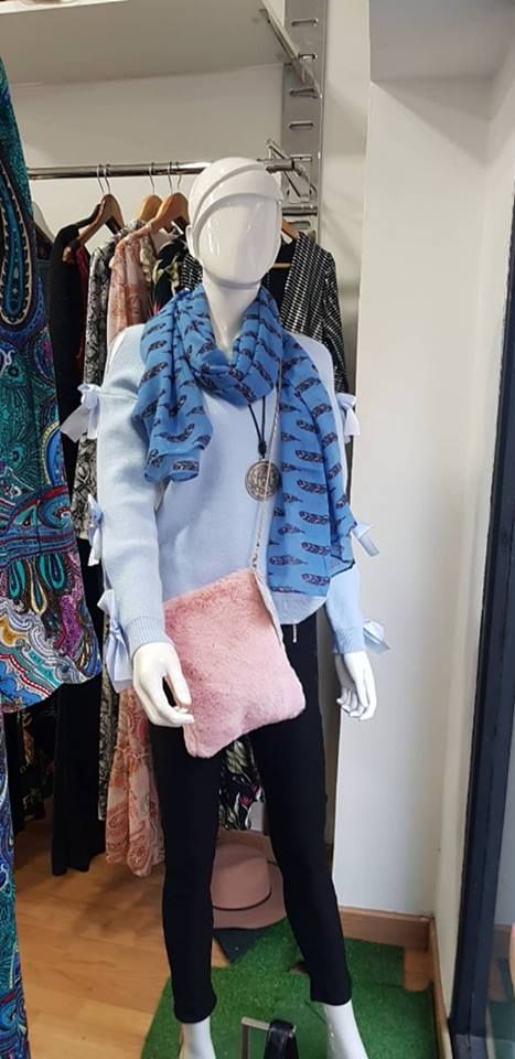 Ropa de mujer: Catálogo de Los Caprichos de tu Armario Ropa de mujer: Catálogo de Los Caprichos de tu Armario