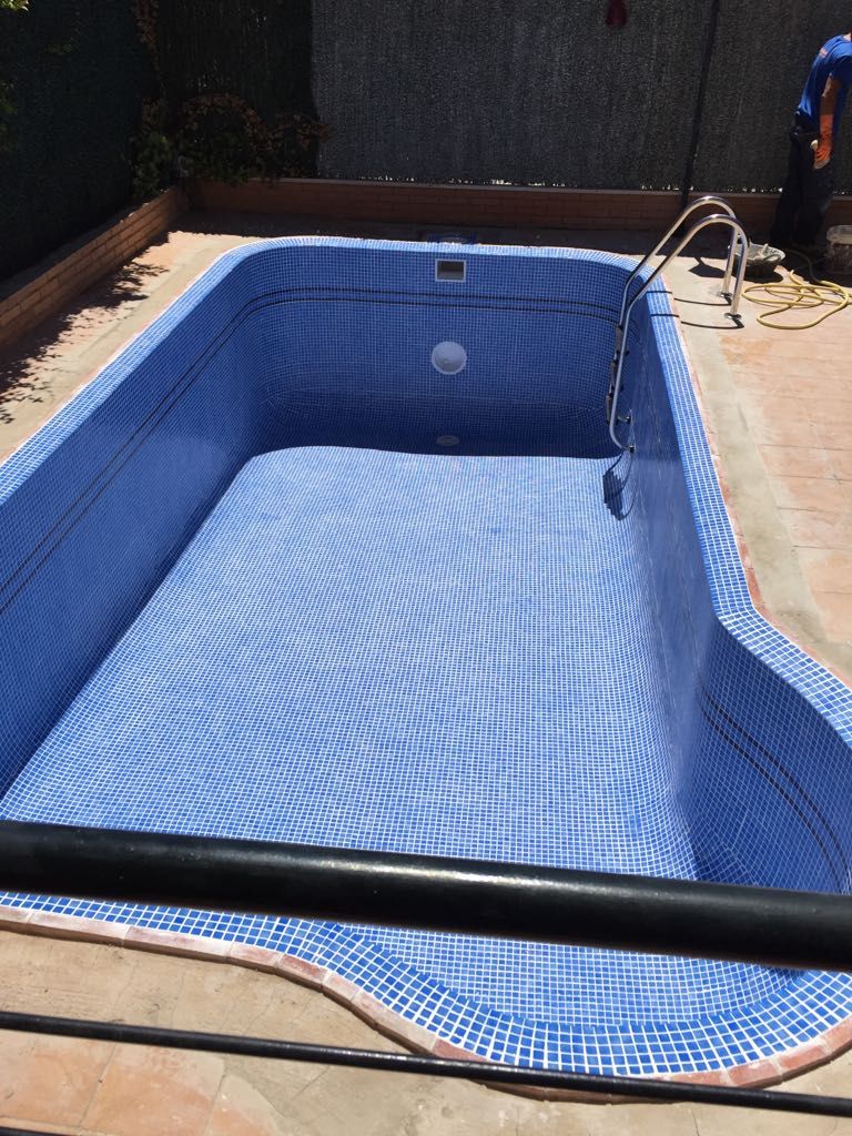 Piscinas: Servicios de Construsalior, S.L.U. Piscinas: Servicios de Construsalior, S.L.U.