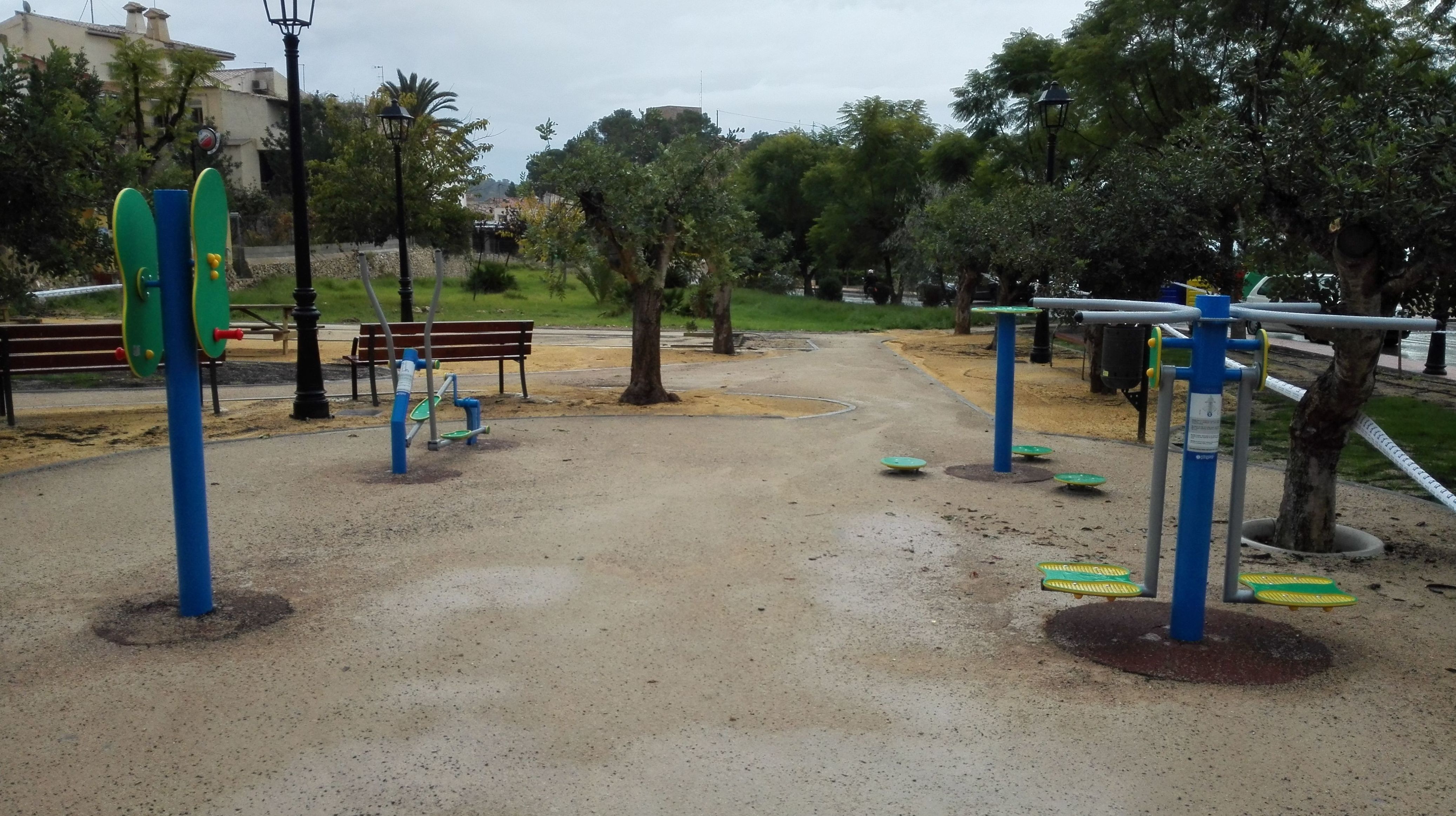 Ejercicio: Bioparques Ejercicio: Bioparques