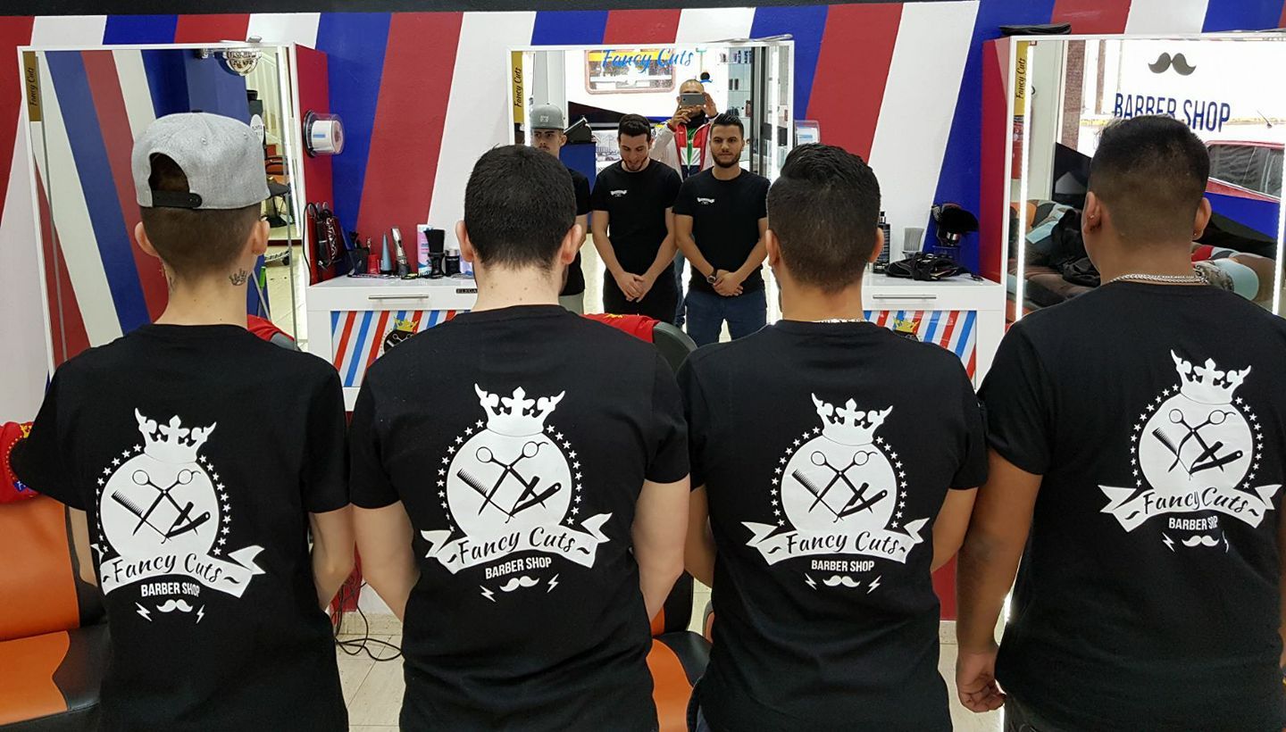Servicios: Servicios de Fancy Cuts Barber Shop Servicios: Servicios de Fancy Cuts Barber Shop