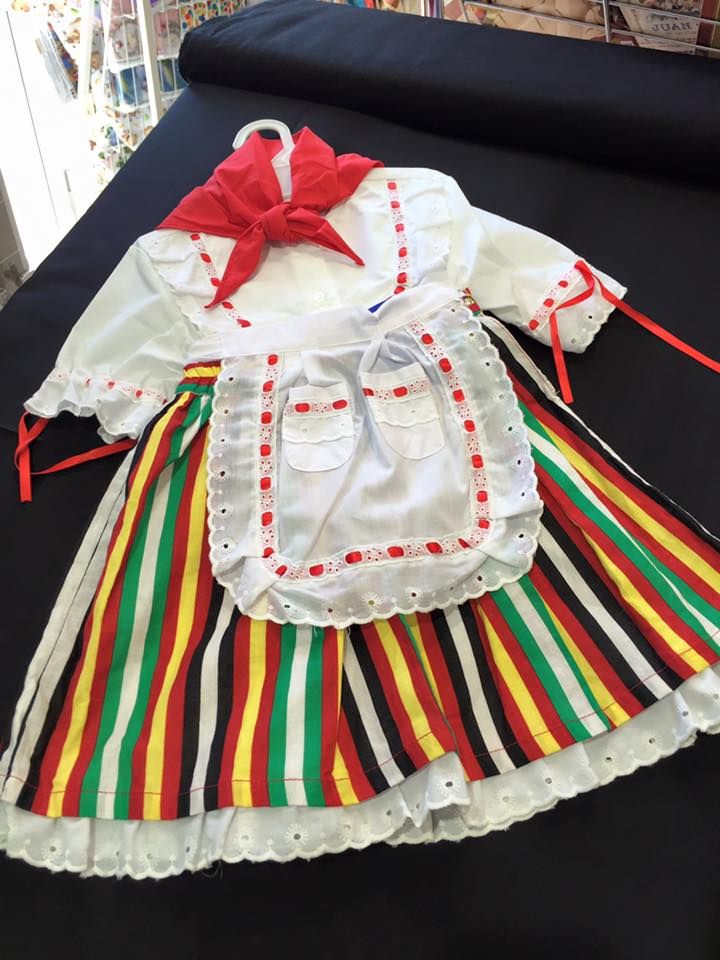 Trajes y artículos para fiestas regionales y carnaval: Servicios de Mercería Lores Trajes y artículos para fiestas regionales y carnaval: Servicios de Mercería Lores